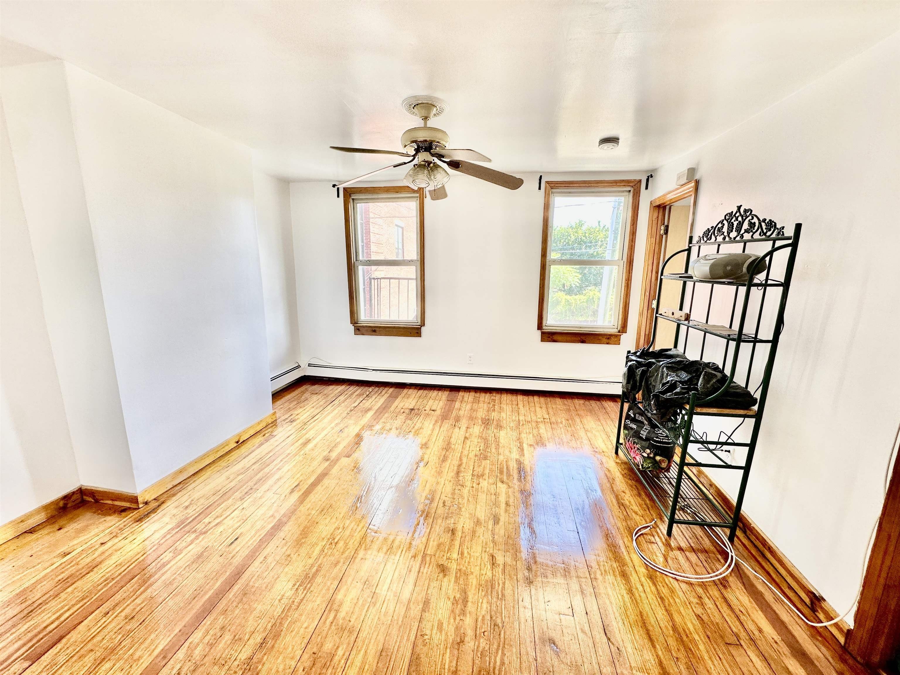 171 VAN WINKLE AVE – photo 1