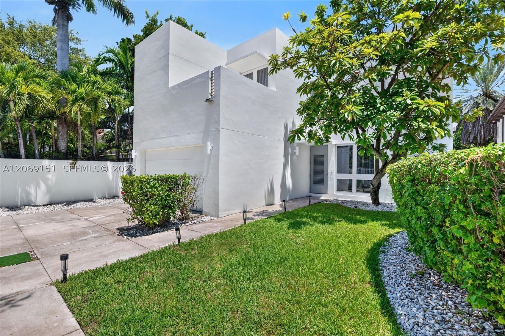 745 SW 22nd Rd – photo 2