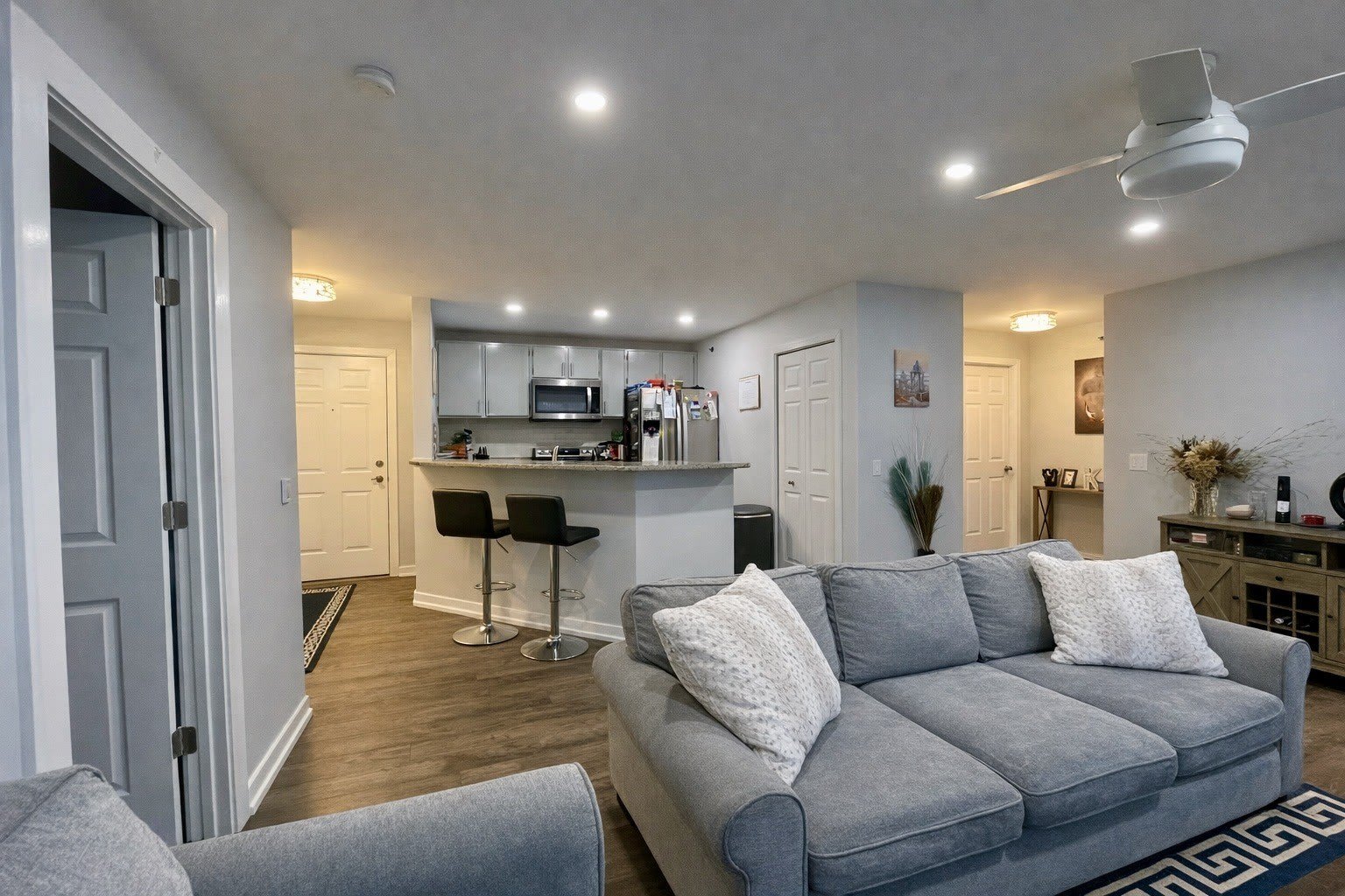 300 Cunat Boulevard – photo 3