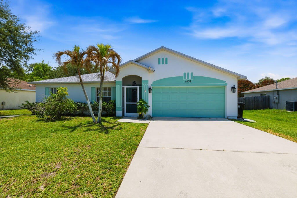 1838 SE Genaro Terrace – photo 1