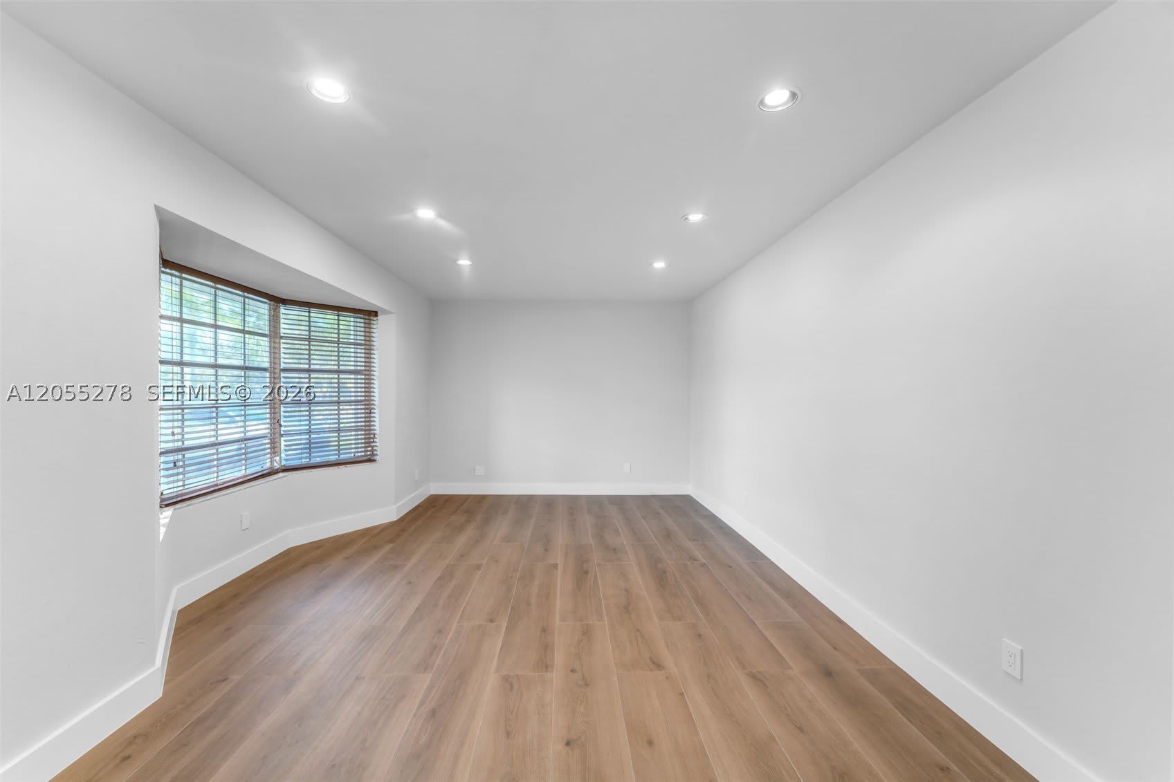 9121 Ridgeland Dr – photo 5