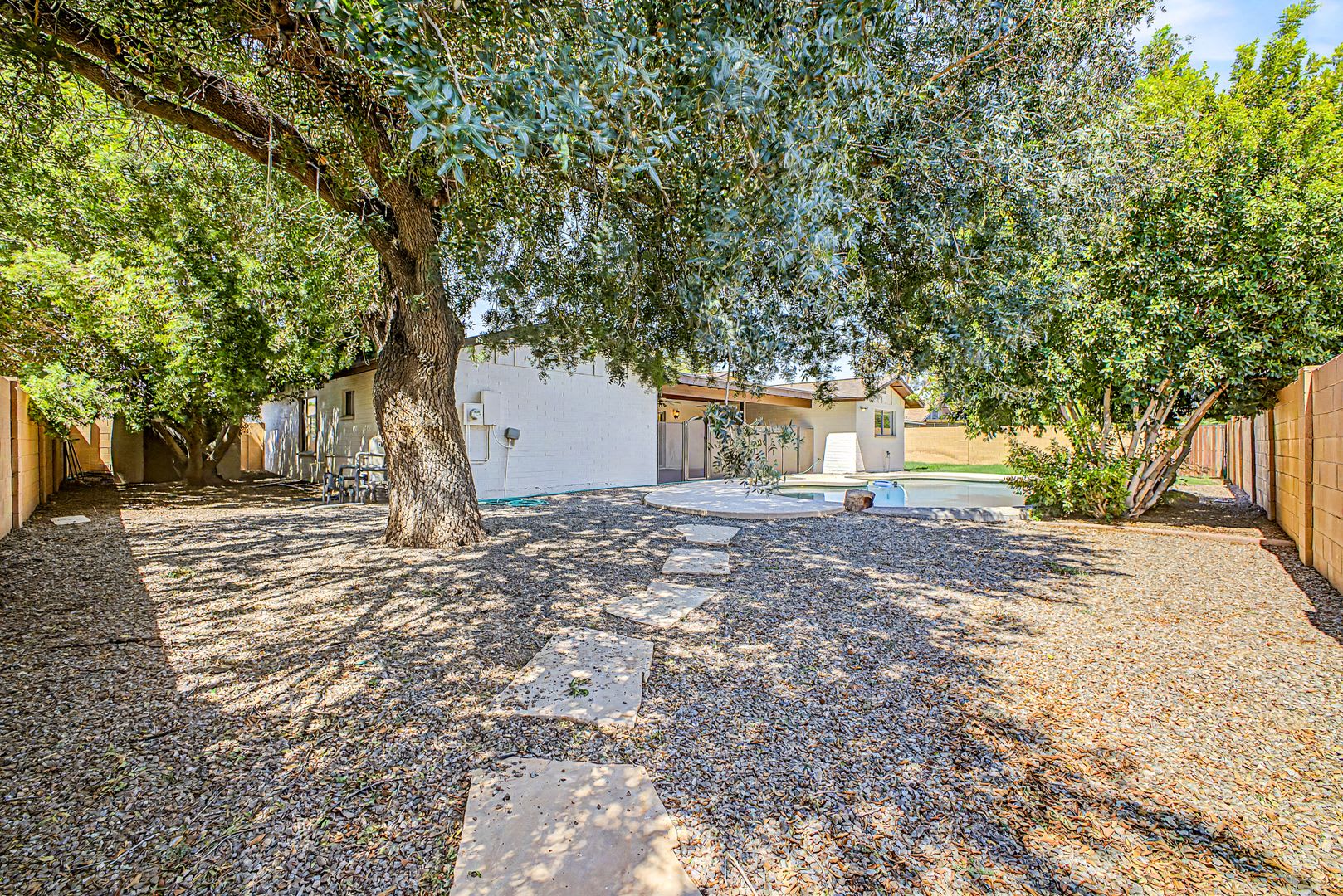 Great Tempe Home With Diving Pool – photo 3