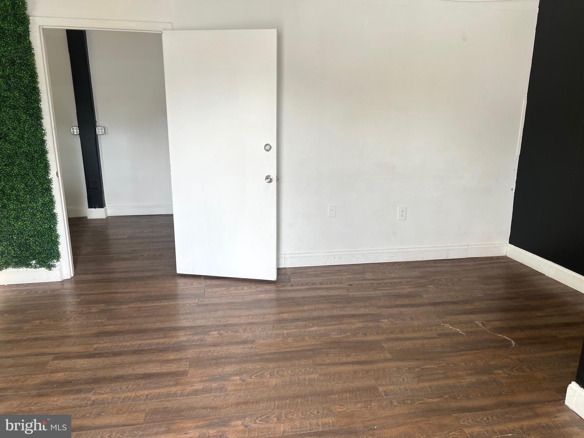 6423 FREDERICK Road – photo 3