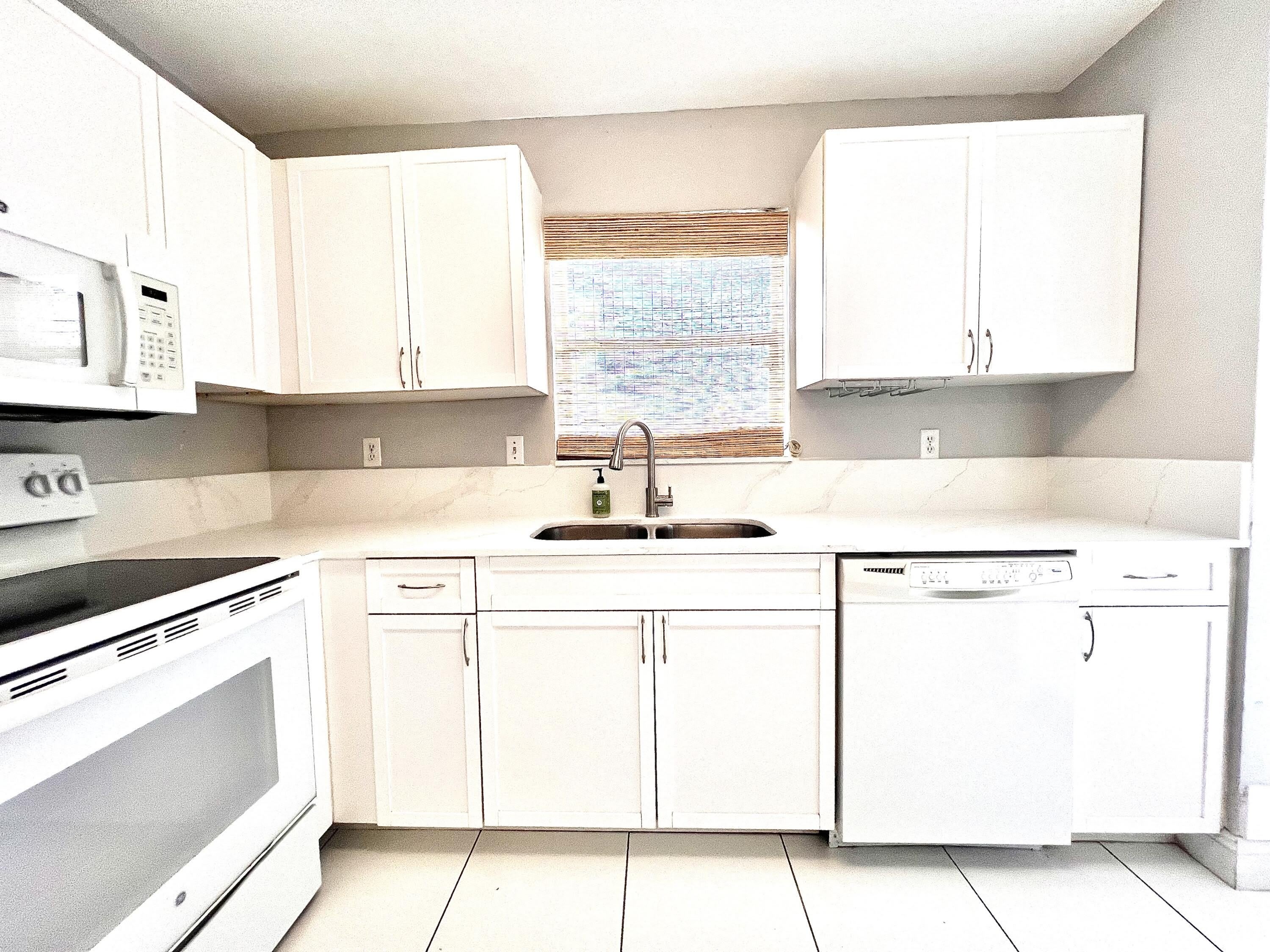 4103 NE 21st Terrace – photo 4
