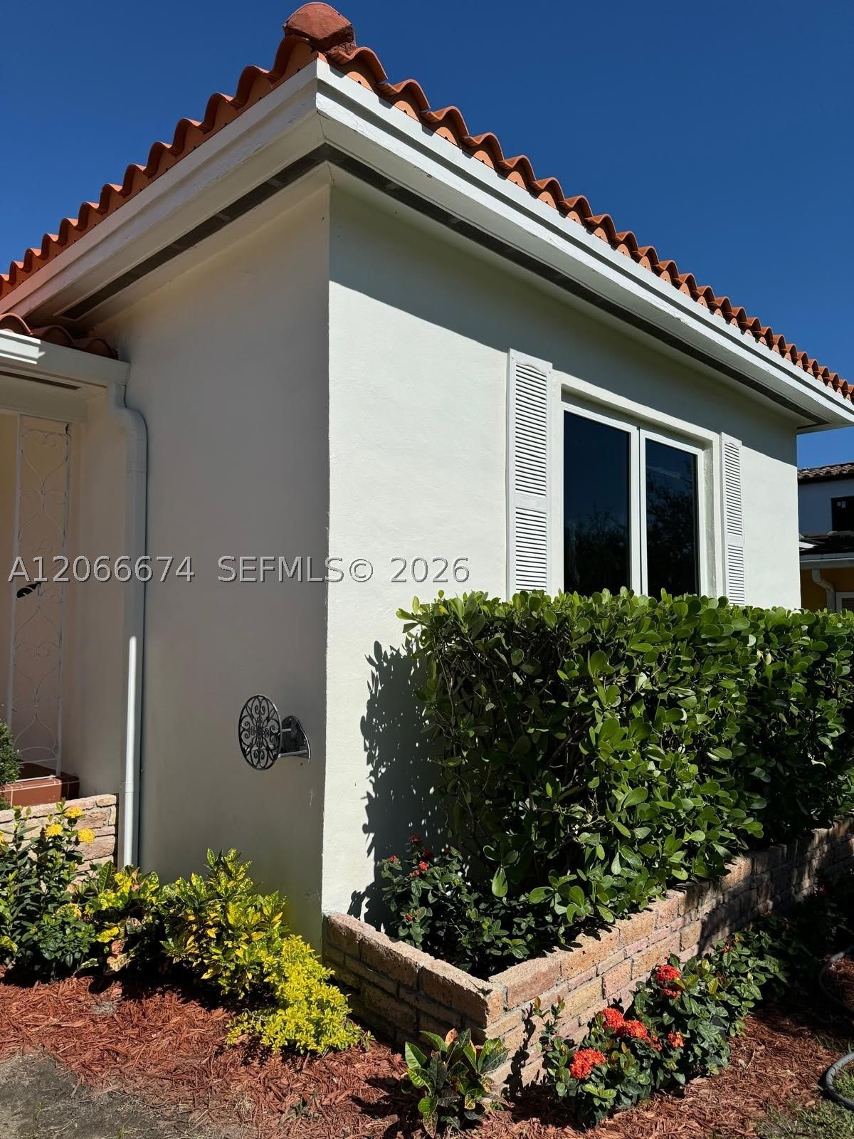 431 Candia Ave – photo 4