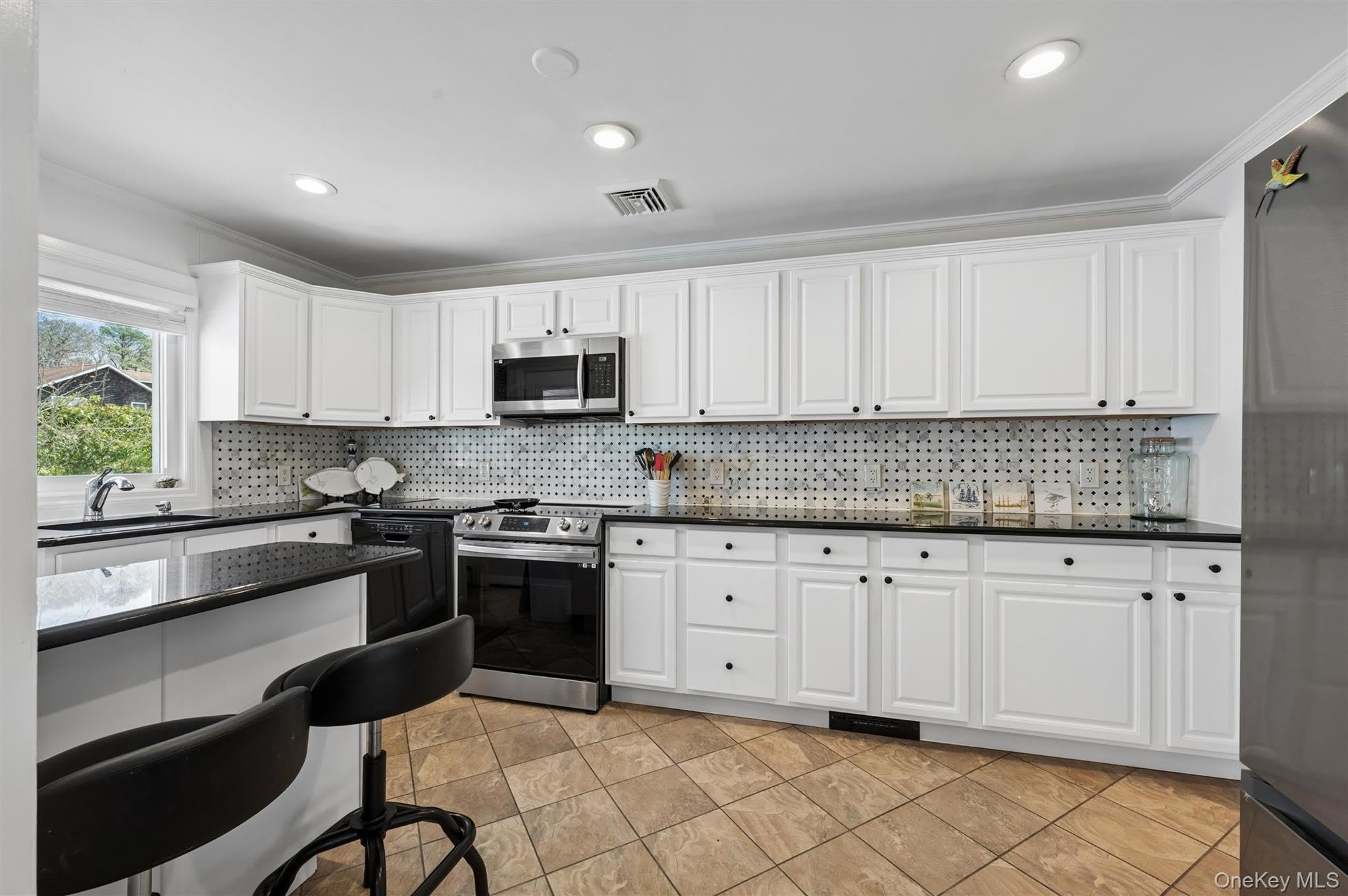 50 Hazelwood Avenue – photo 4