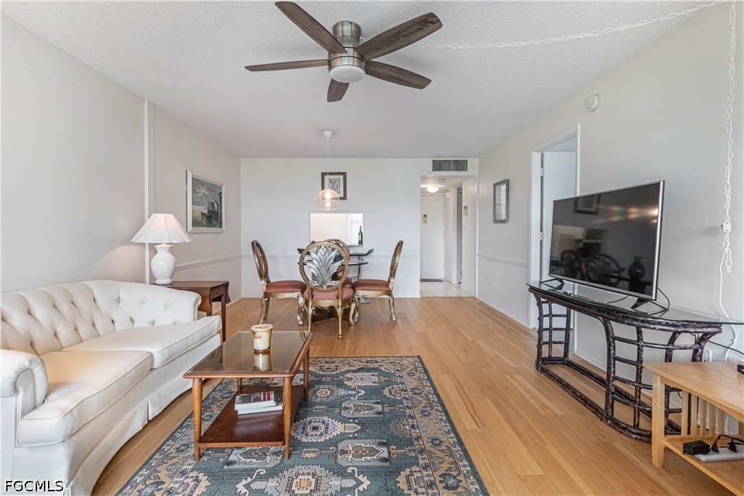 1828 Pine Valley Drive – photo 2