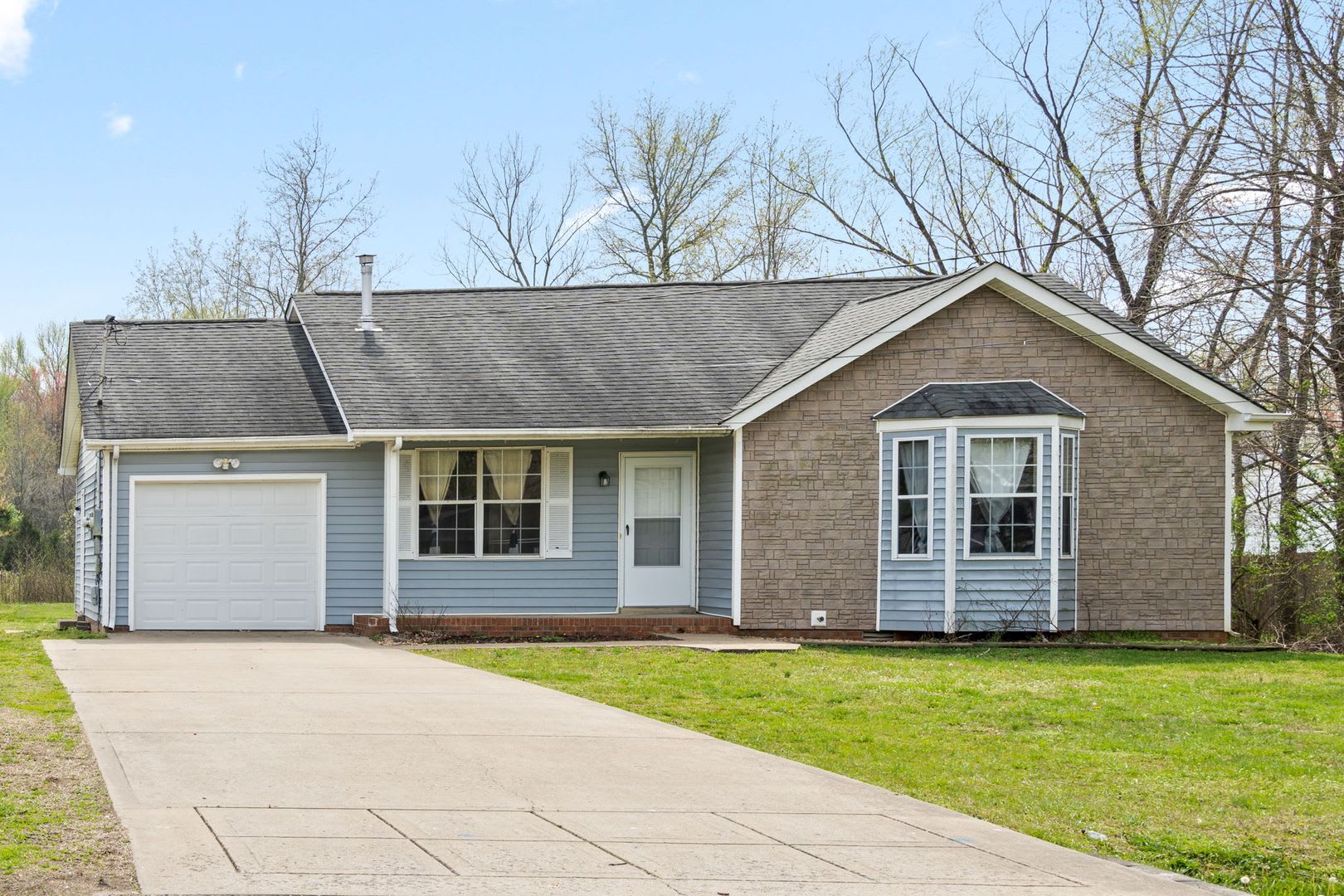 405 Woodale Dr – photo 3