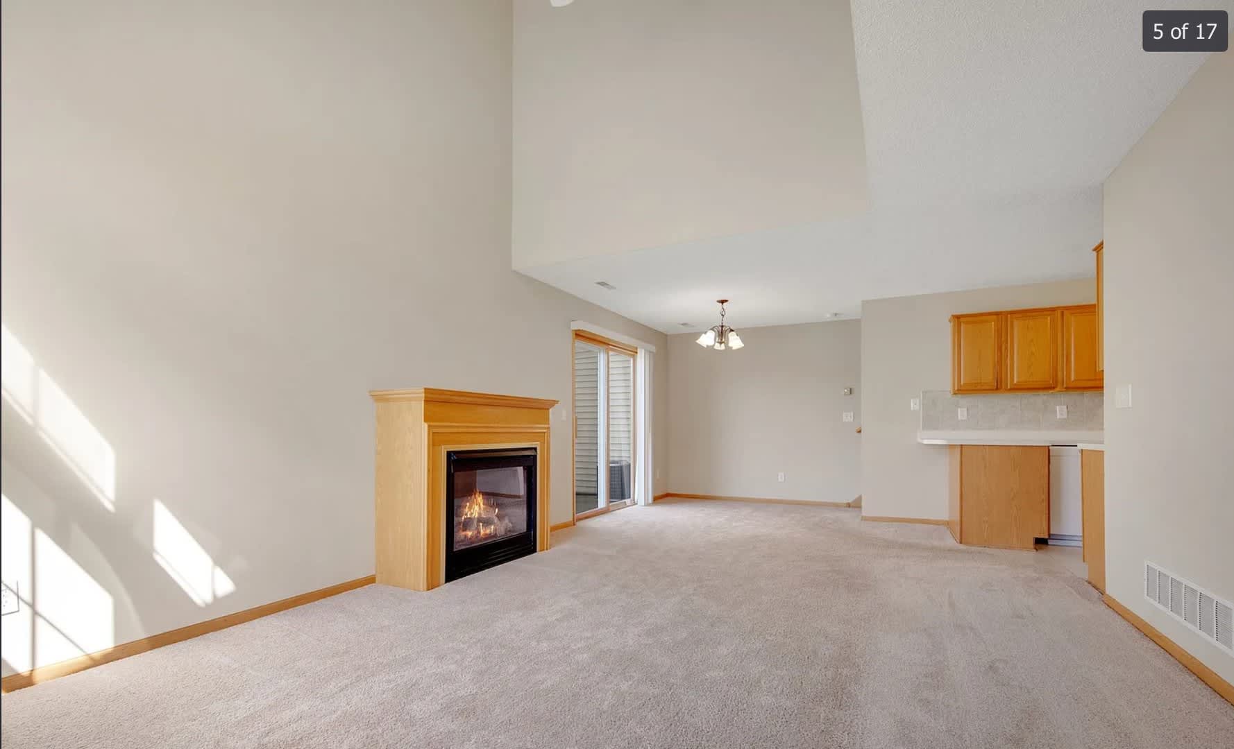 Beautiful 3 Bed 1.5 Bath Townhome – photo 5