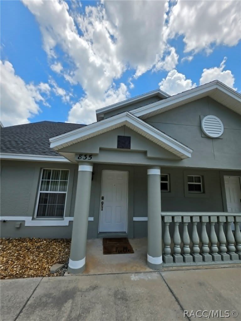 835 N Rembrandt Way – photo 2