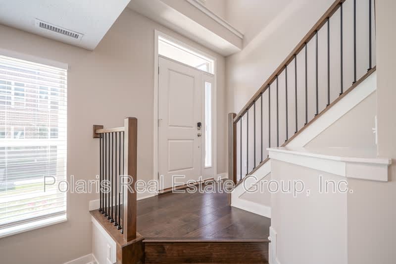8239 Bostic Dr – photo 4