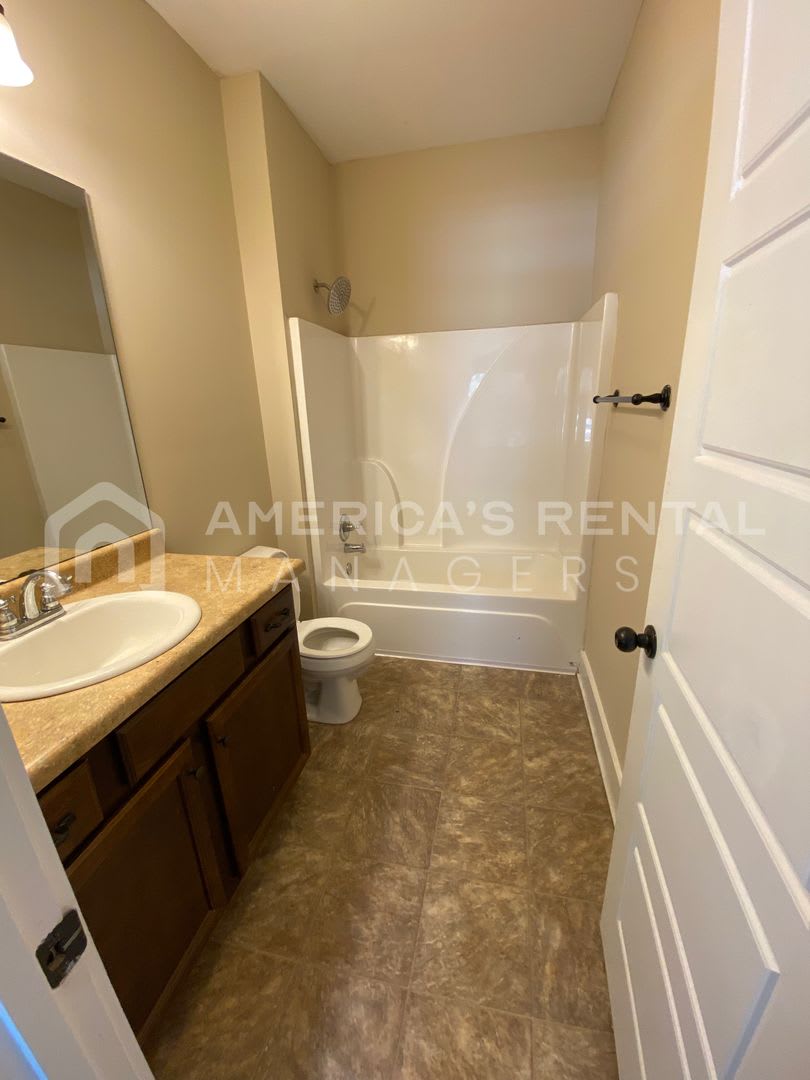 Move In Special Home For Rent In Odenville Sign A Lease By 8 31 To Receive Up To One Month Free – photo 5