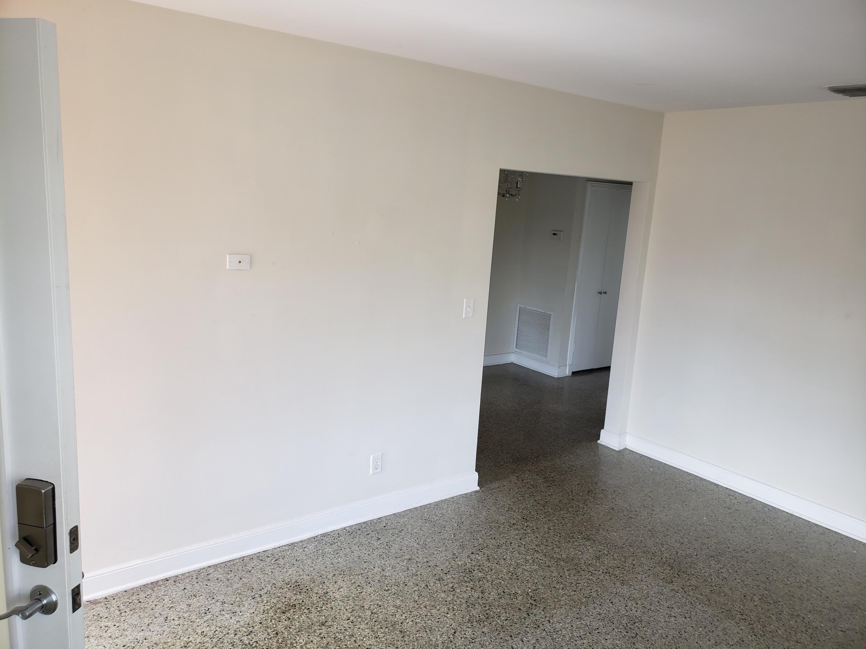 3637 S Olive Avenue – photo 3