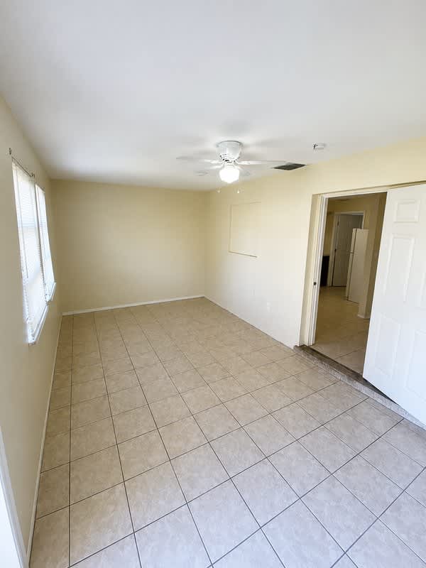 2985 Saint Charles Street – photo 5