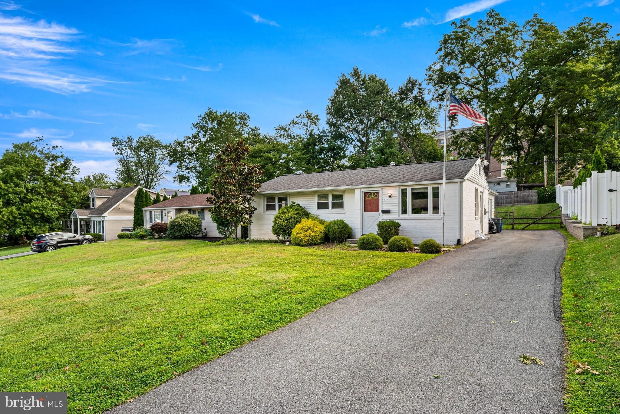 717 S Wayne Street – photo 2