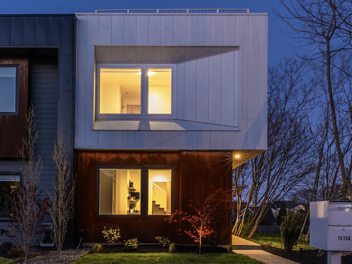 Thoughtfully Designed and Professionally Managed in Sought-After Germantown! – photo 1