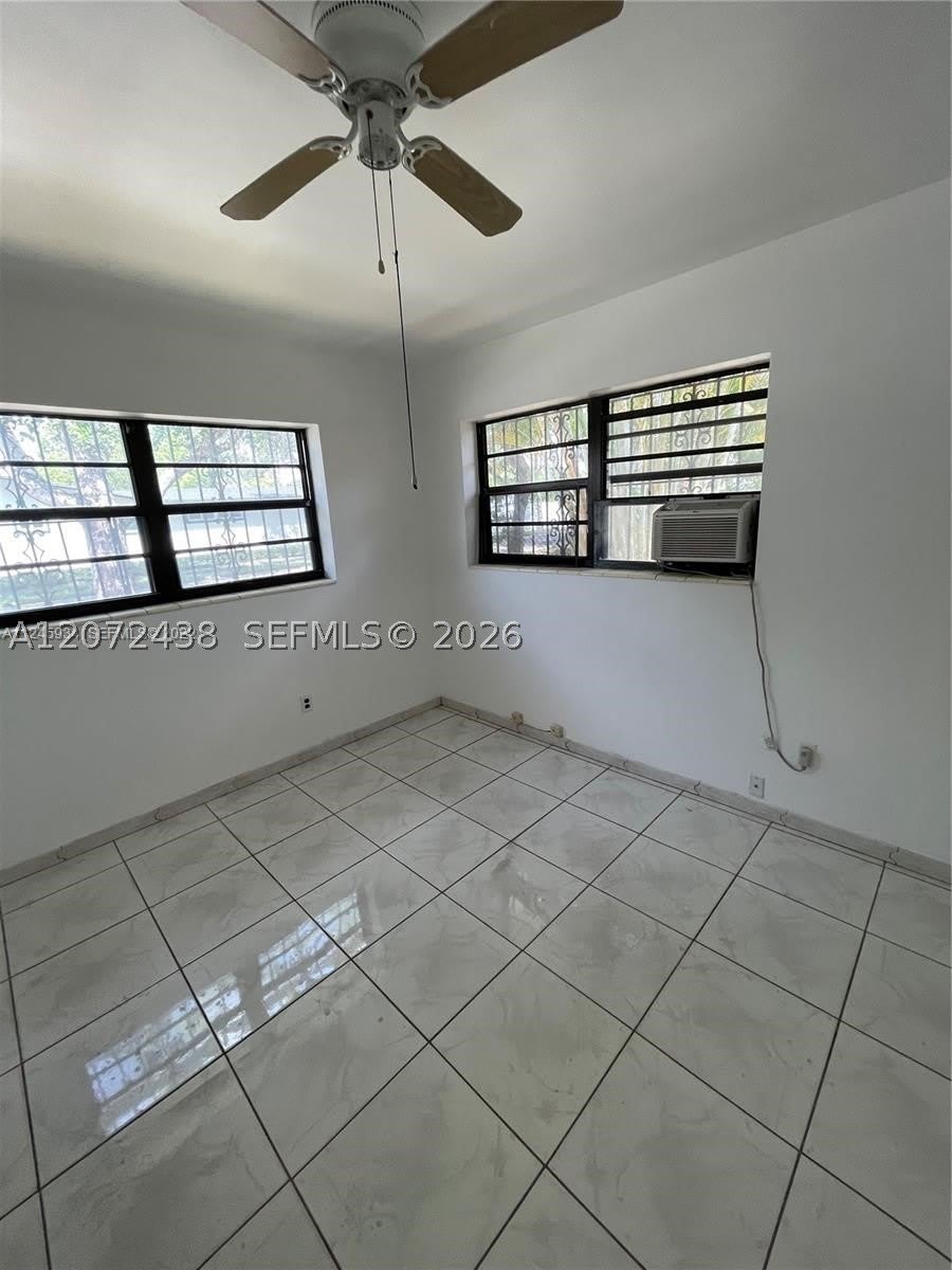 505 NE 142nd St – photo 3