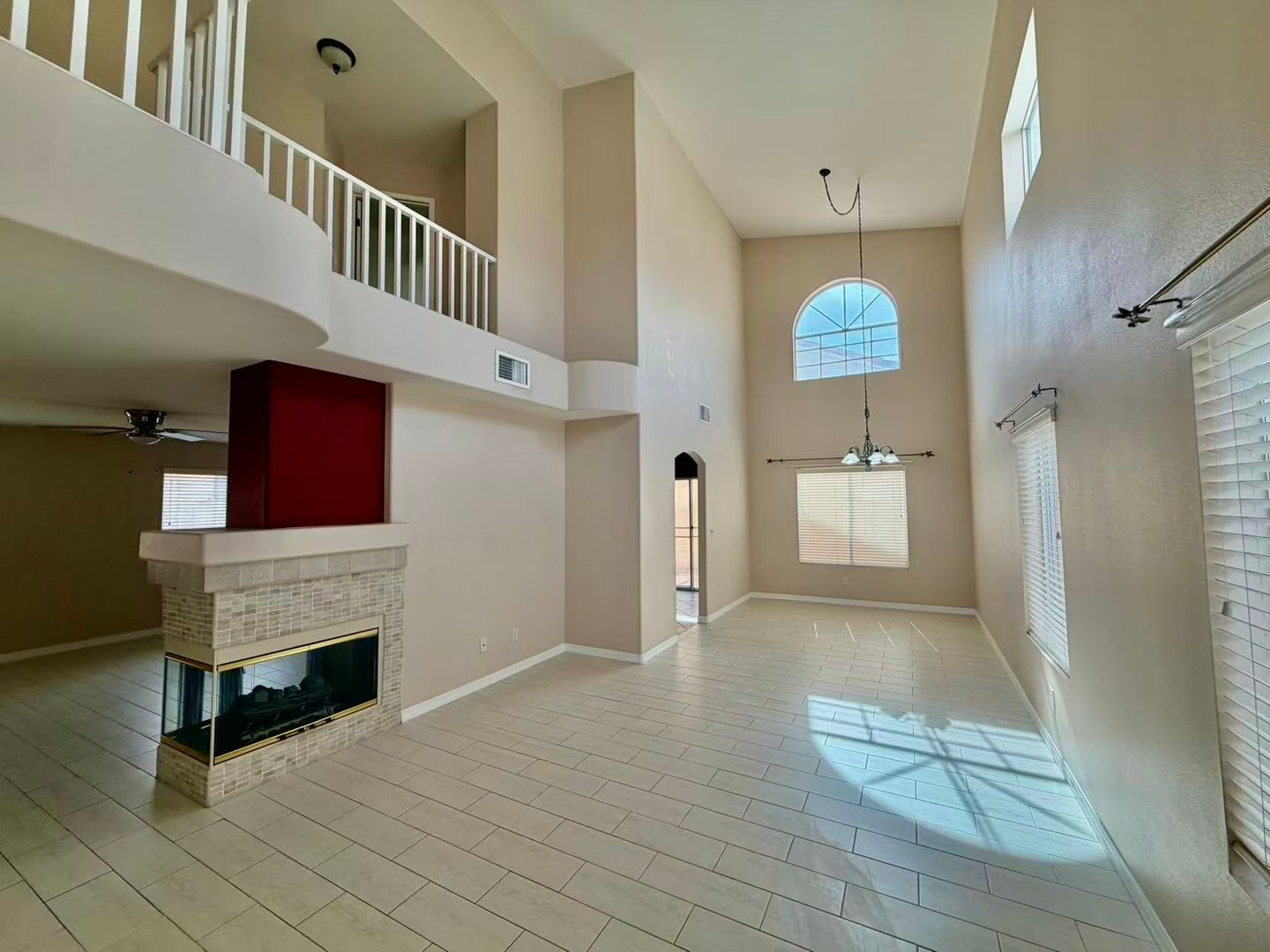 Beautifully Remodeled 3 Bedroom 2 5 Bathroom Home – photo 2