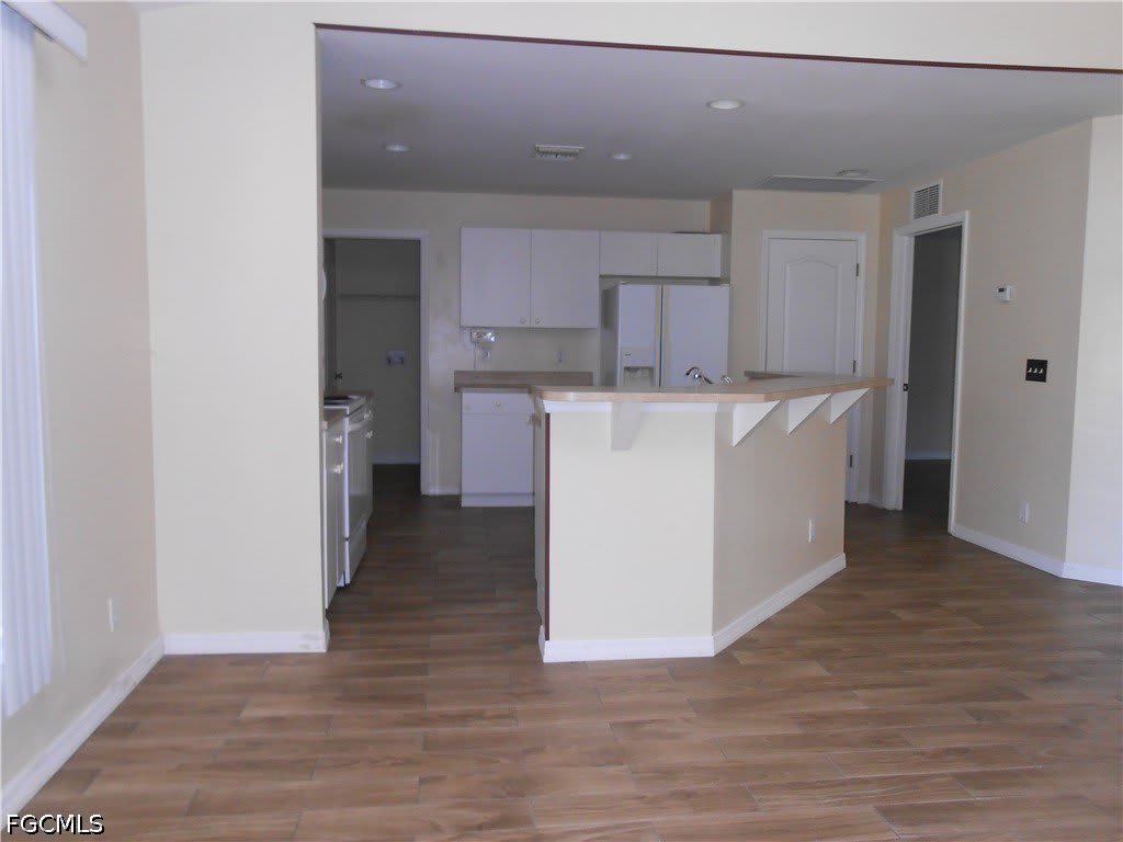 1221 Belair Street E – photo 4