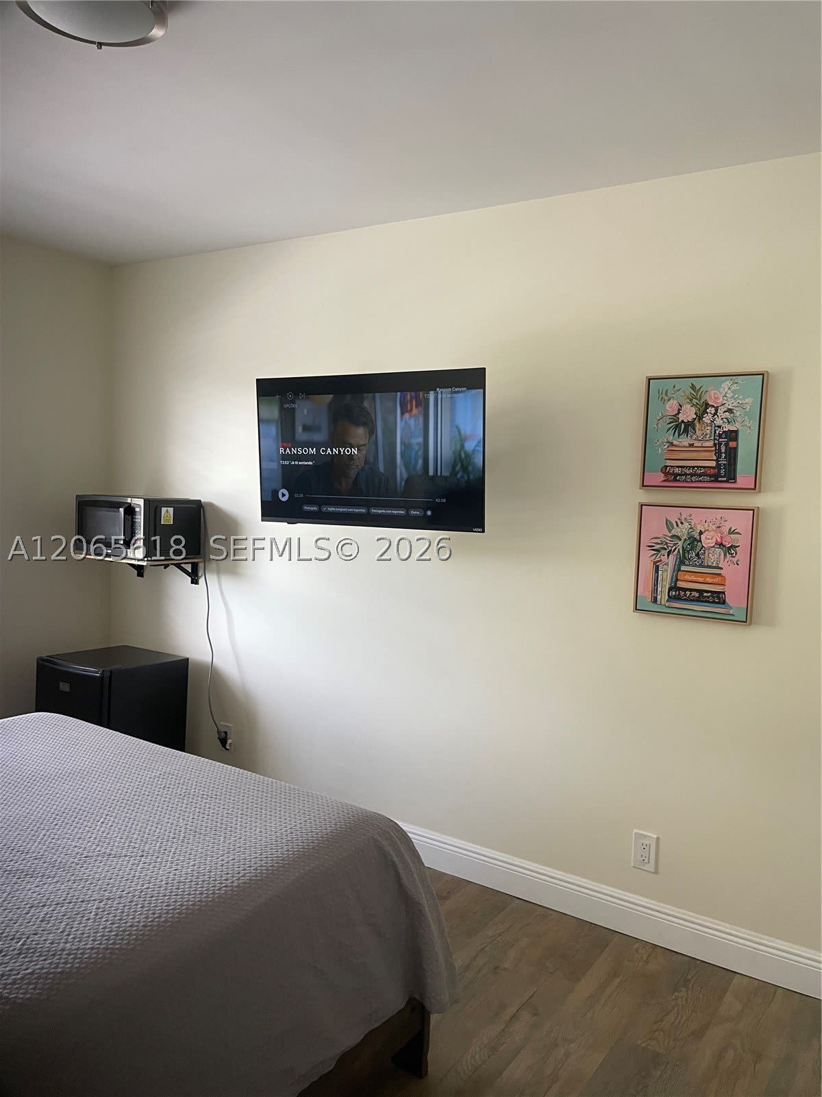 246 Avenue L – photo 3
