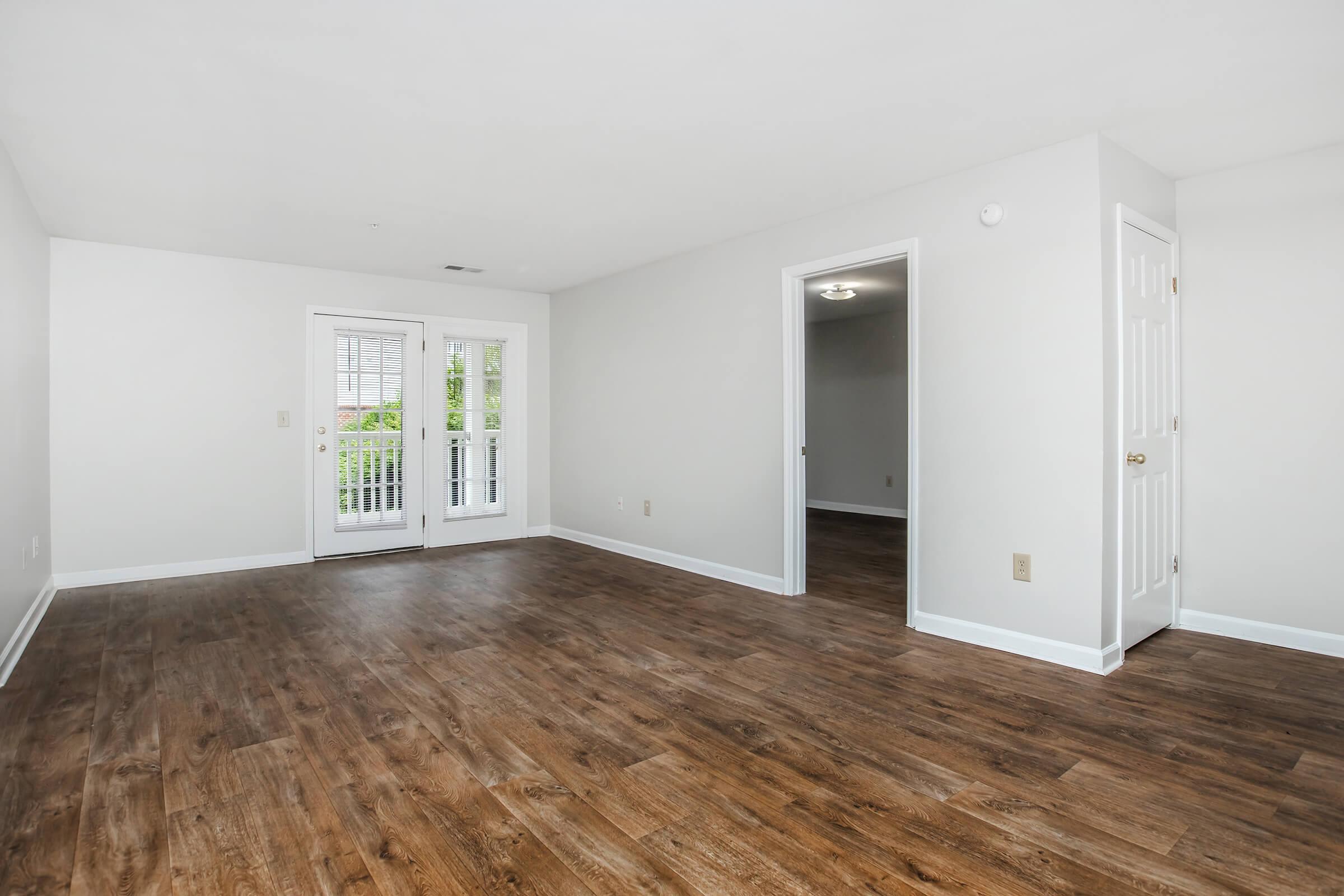 River City North apartment homes – photo 1