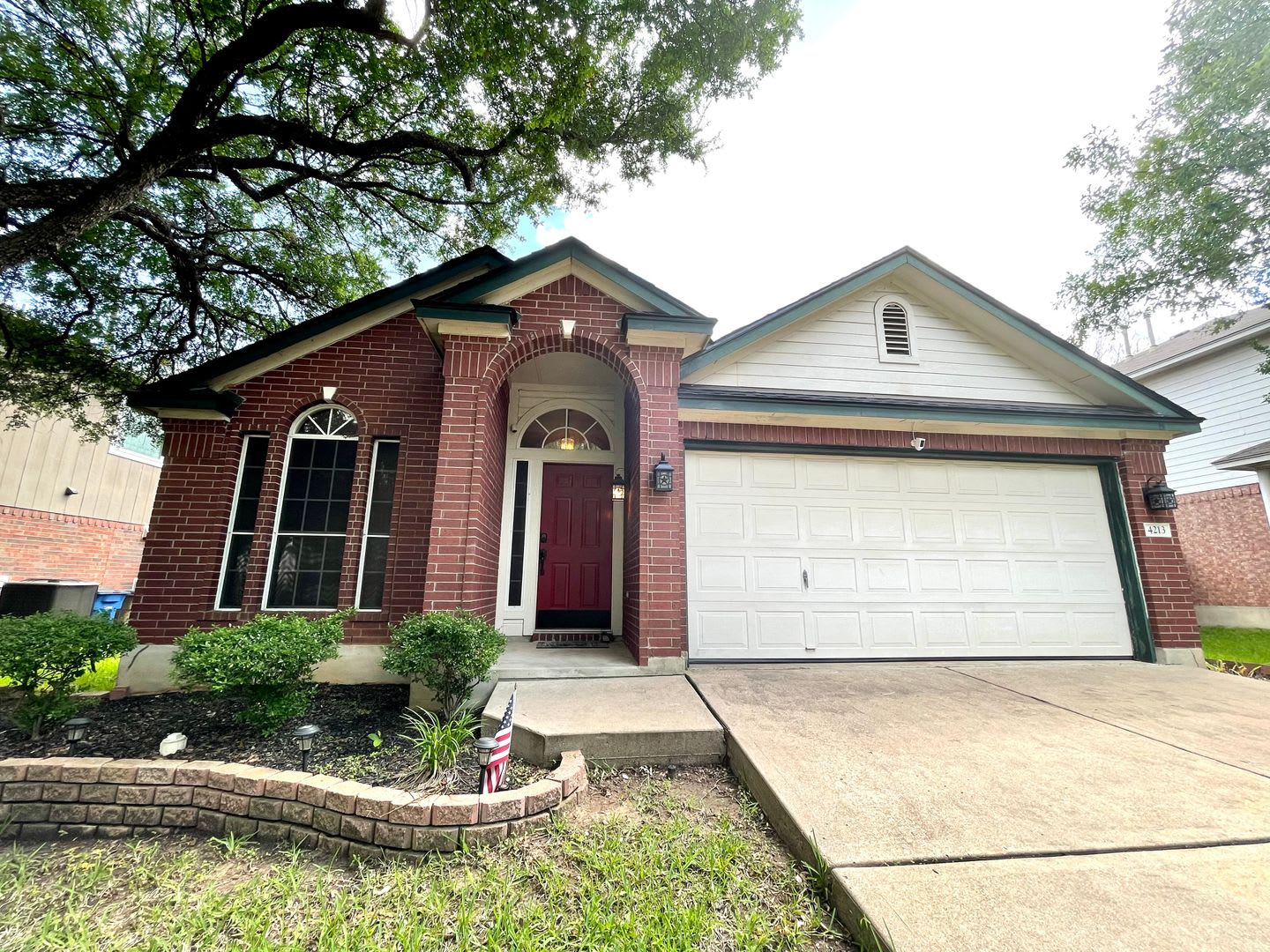 Well Maintained 3 Bedroom 2 Bathroom In Northwood – photo 1