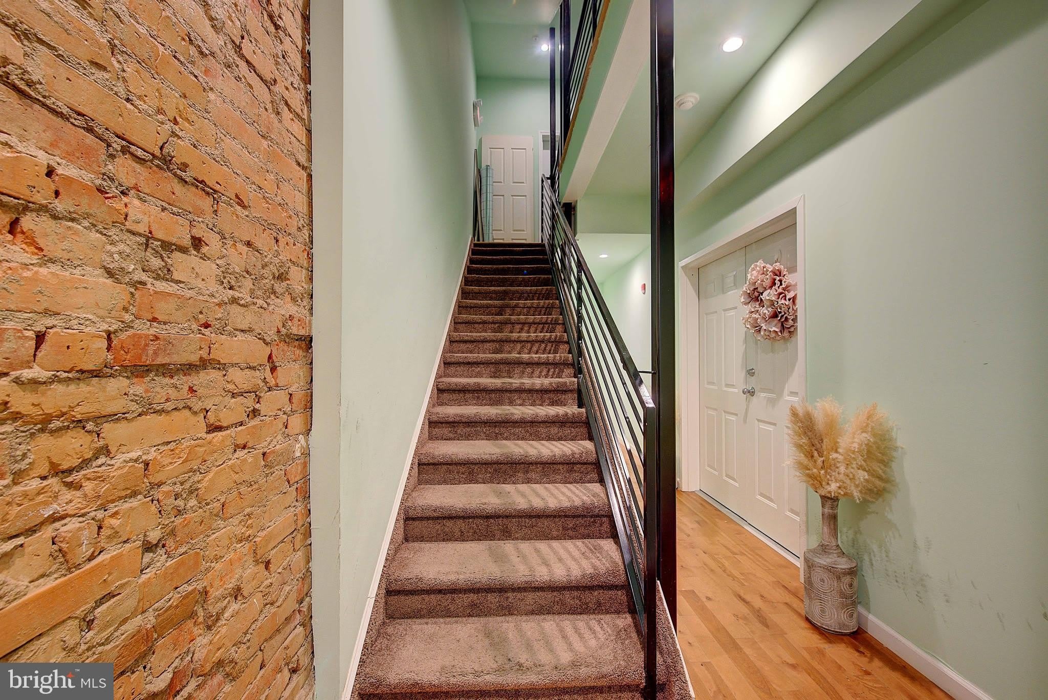1516 CHRISTIAN Street – photo 3