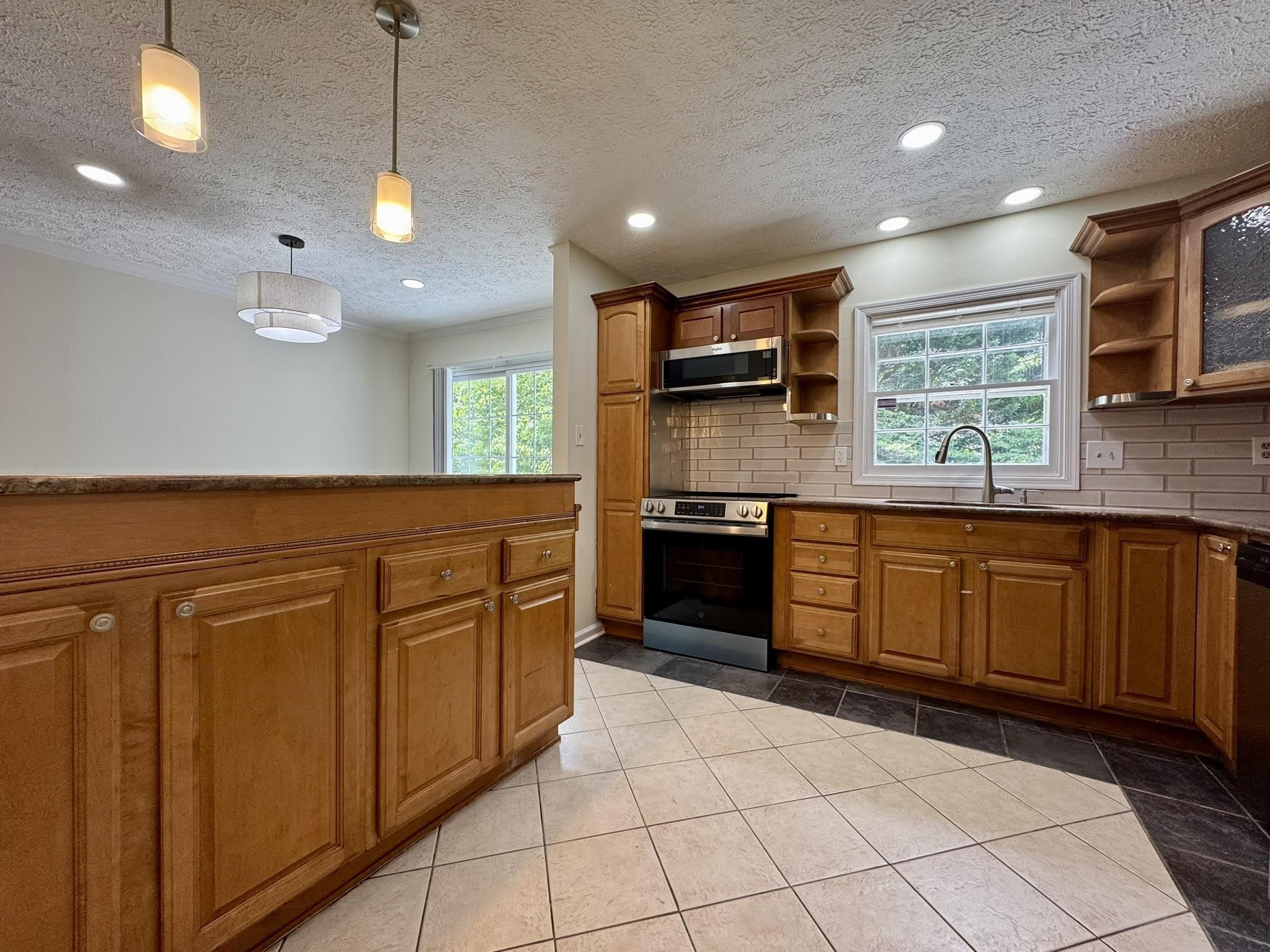 13413 WISTERIA Drive – photo 4