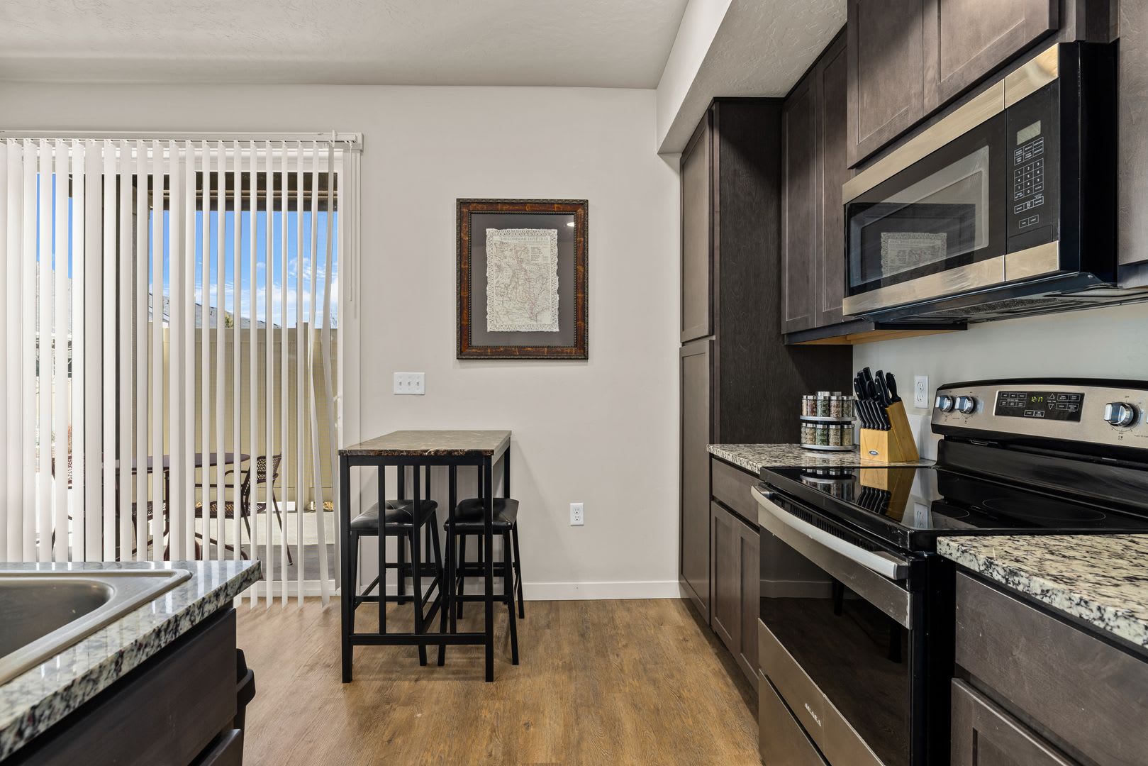 Beautiful Home in Garden City! – photo 3