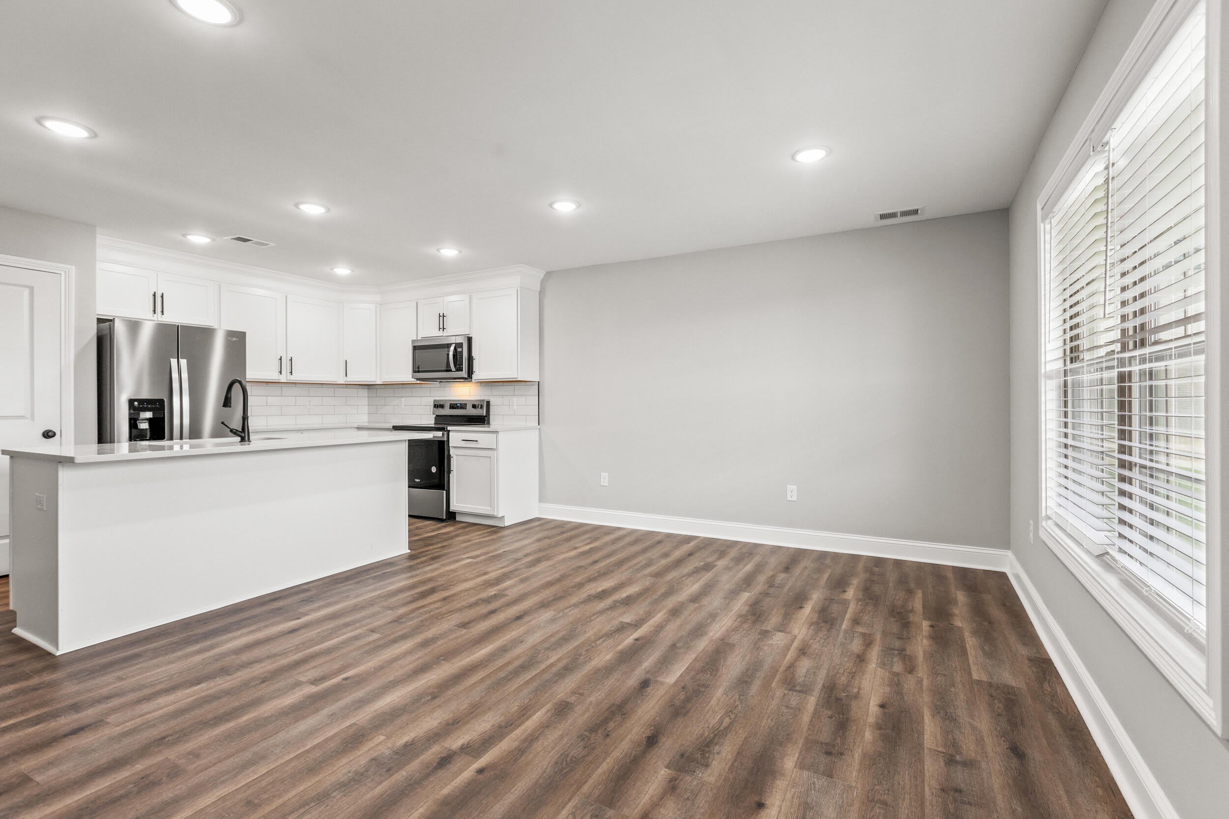 5009 Melana Way – photo 4