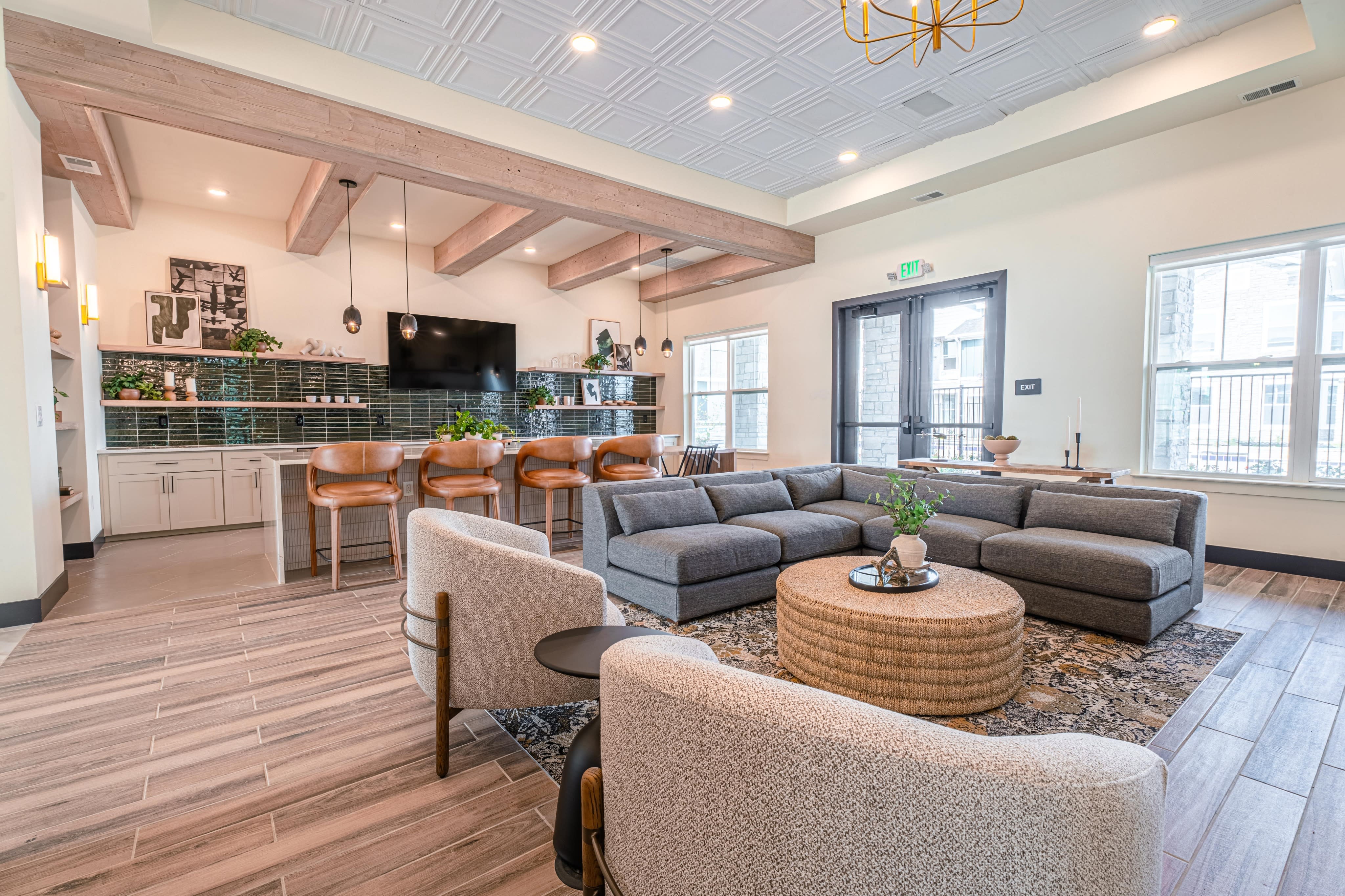Maverick Modern Apartments – photo 3
