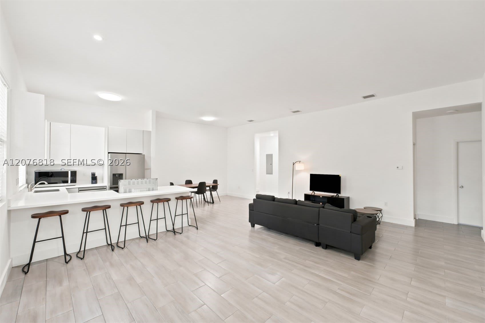 1544 NW 59th St – photo 3