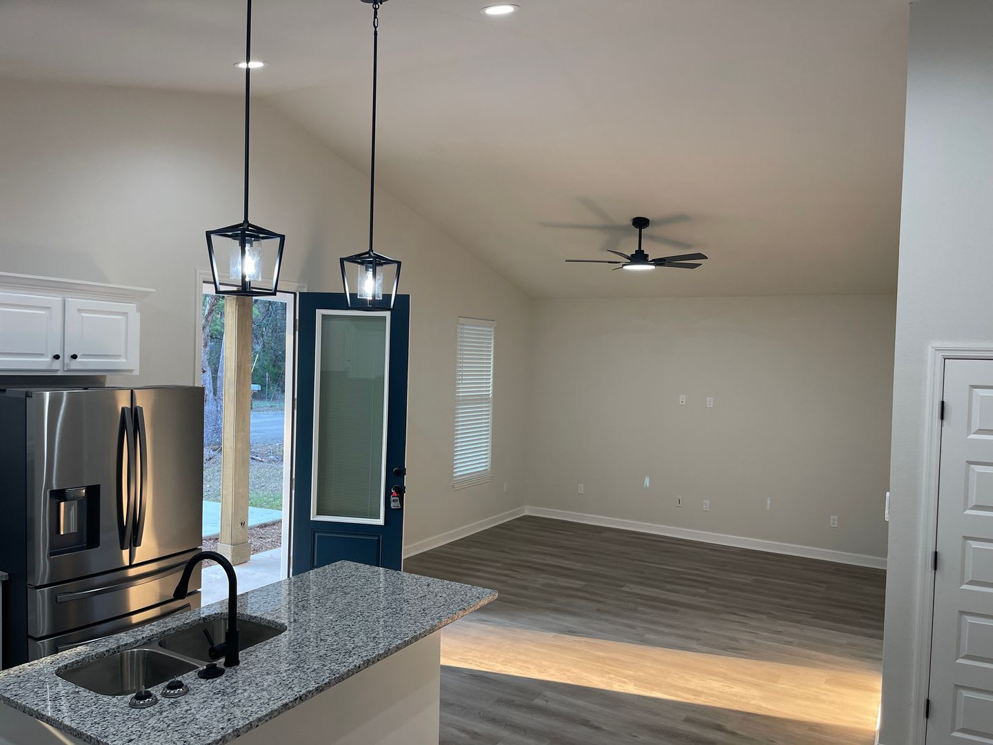 Beautiful New Construction Home – photo 5
