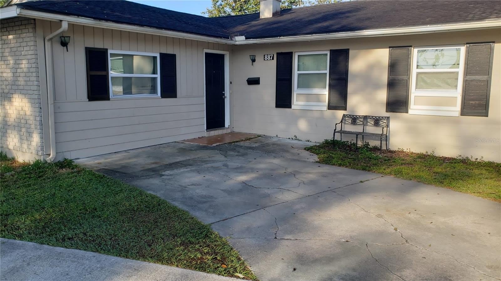 887 Eastbrook Boulevard – photo 2