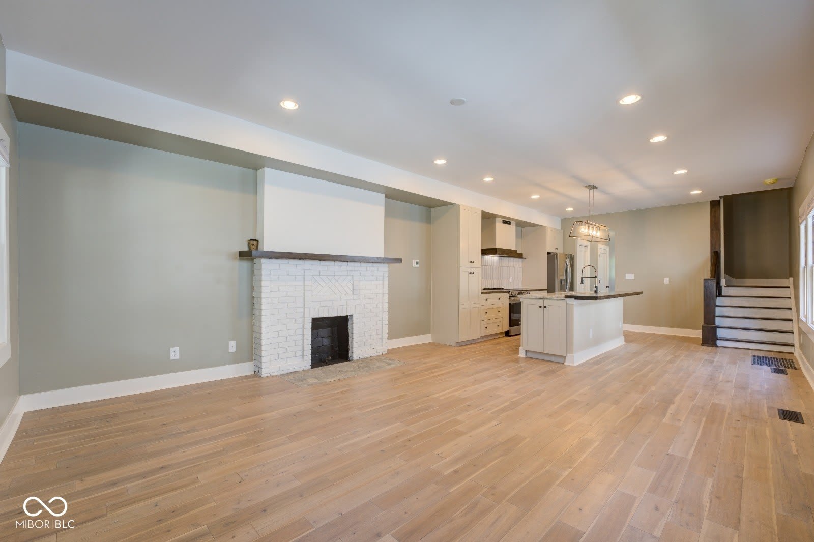 2832 N Park Avenue – photo 5