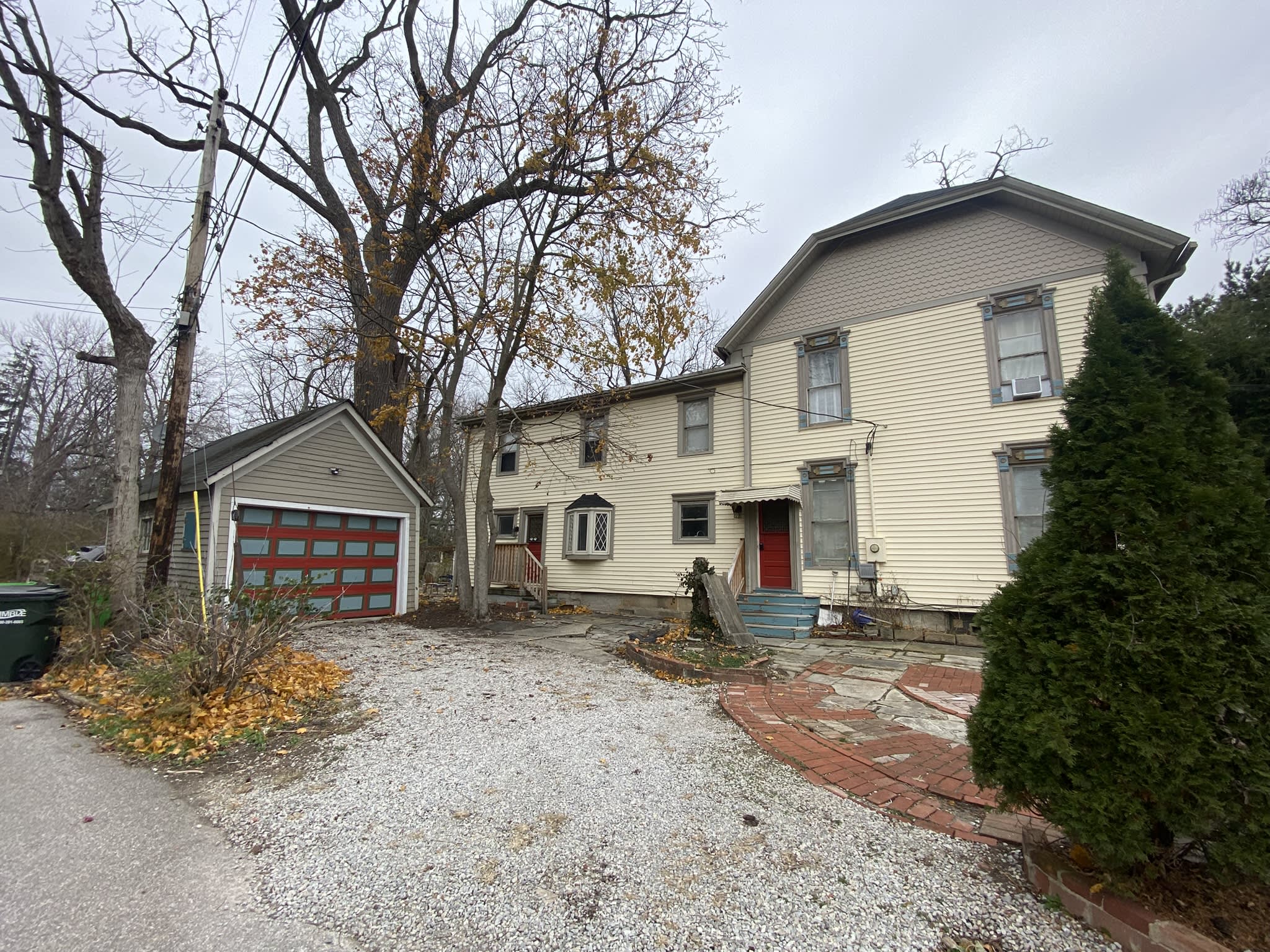 147 East Bridge Street – photo 2