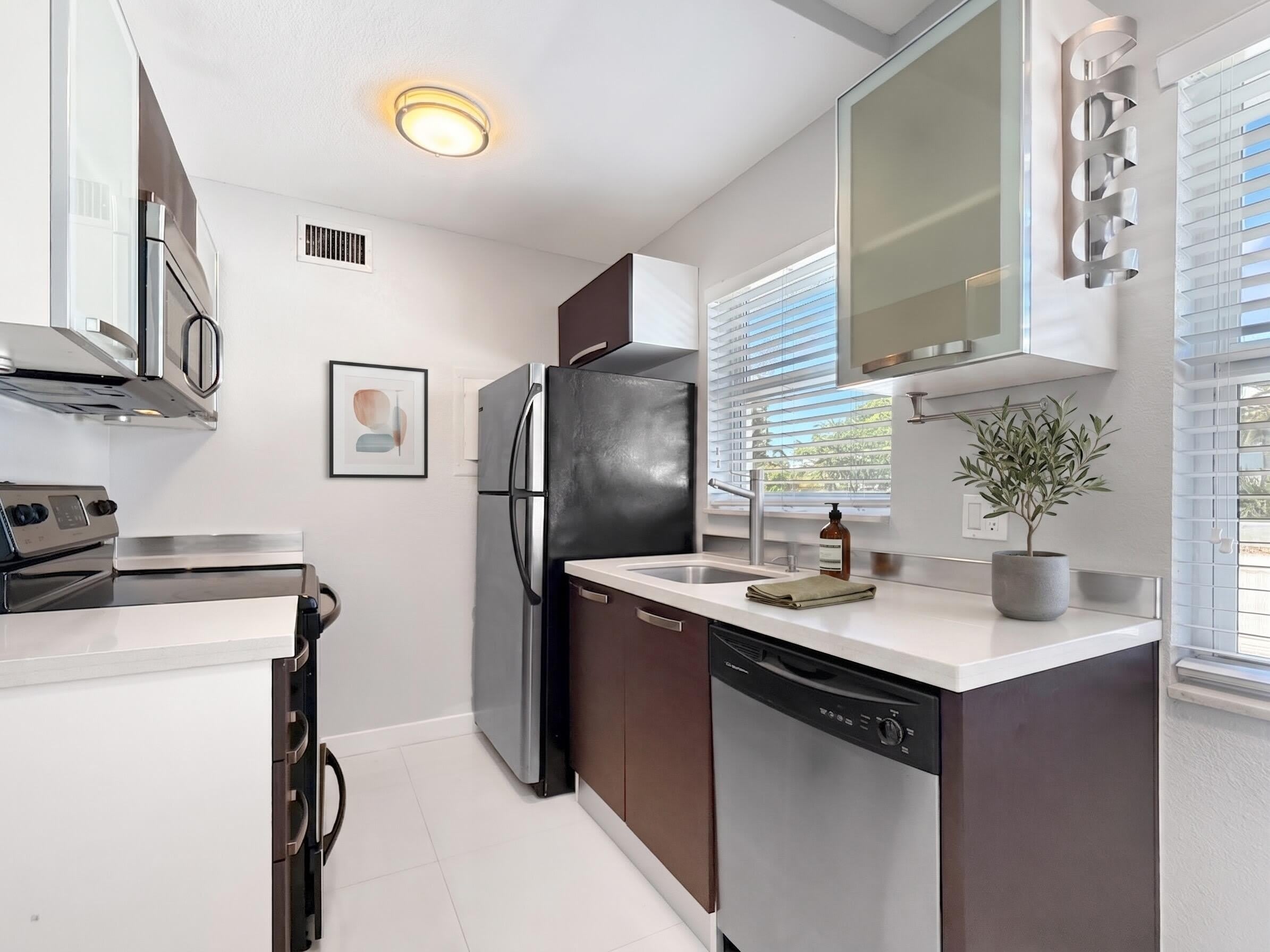 416 Ne 15Th Avenue – photo 2