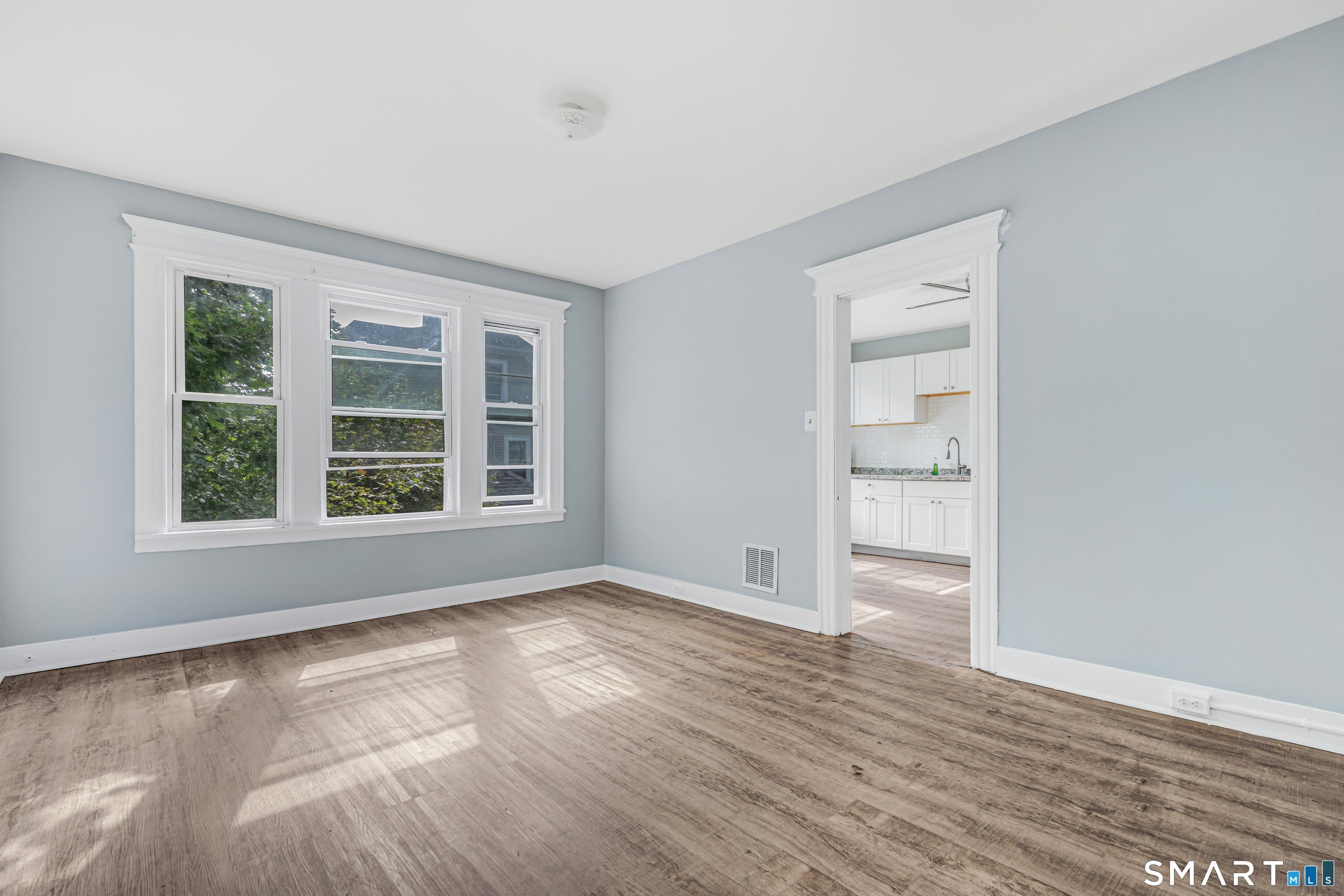 350 Spring Street – photo 2