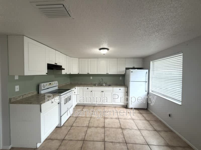 1011 57th Avenue Terrace East – photo 5