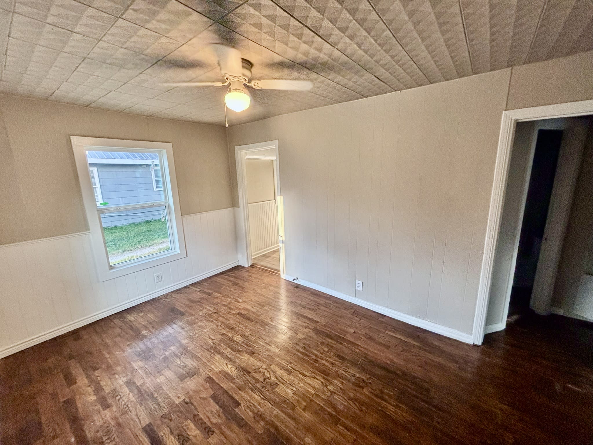 315 Ritchey St – photo 2