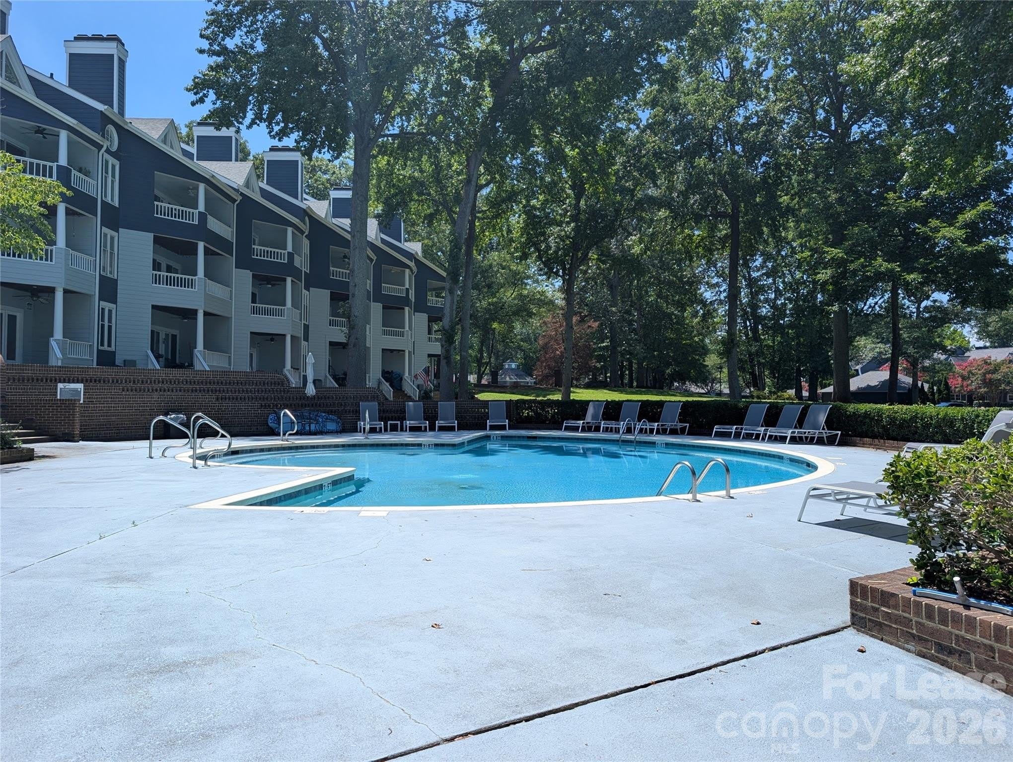 350 Northwest Drive – photo 3