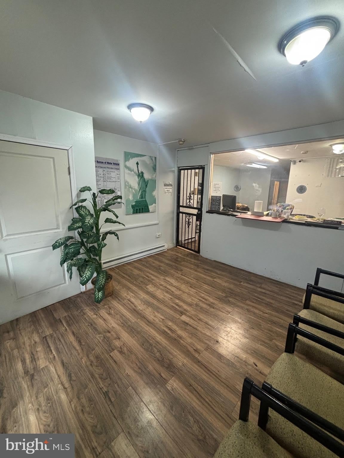 3105 N FRONT Street – photo 1