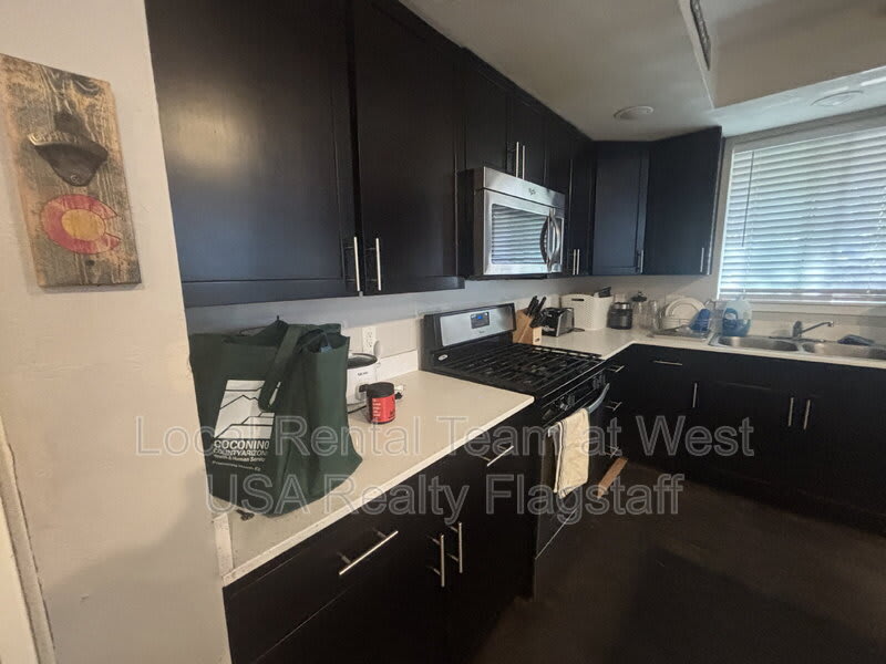 522 S Fountaine St – photo 3