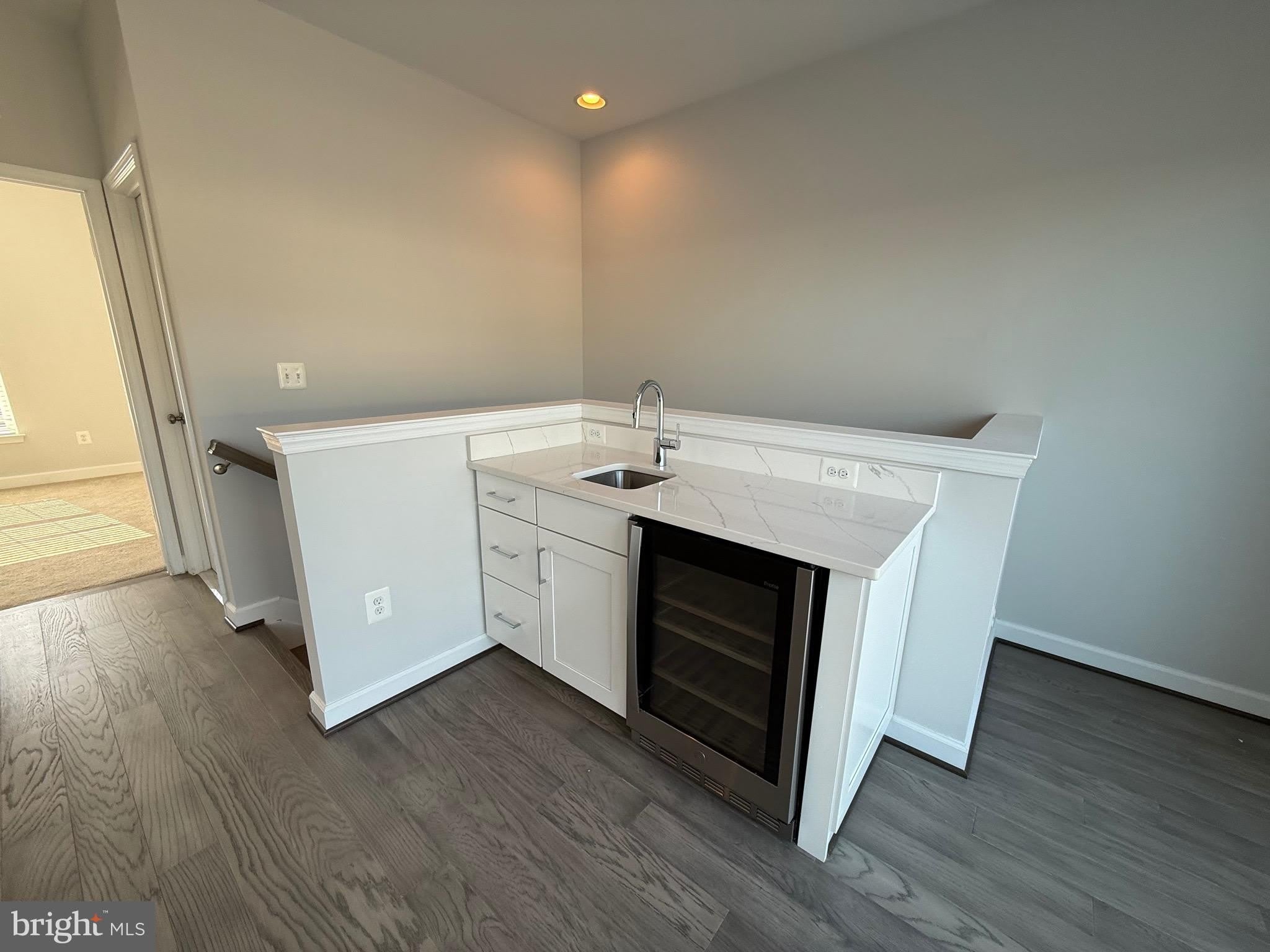 620 LEIGH Way – photo 2