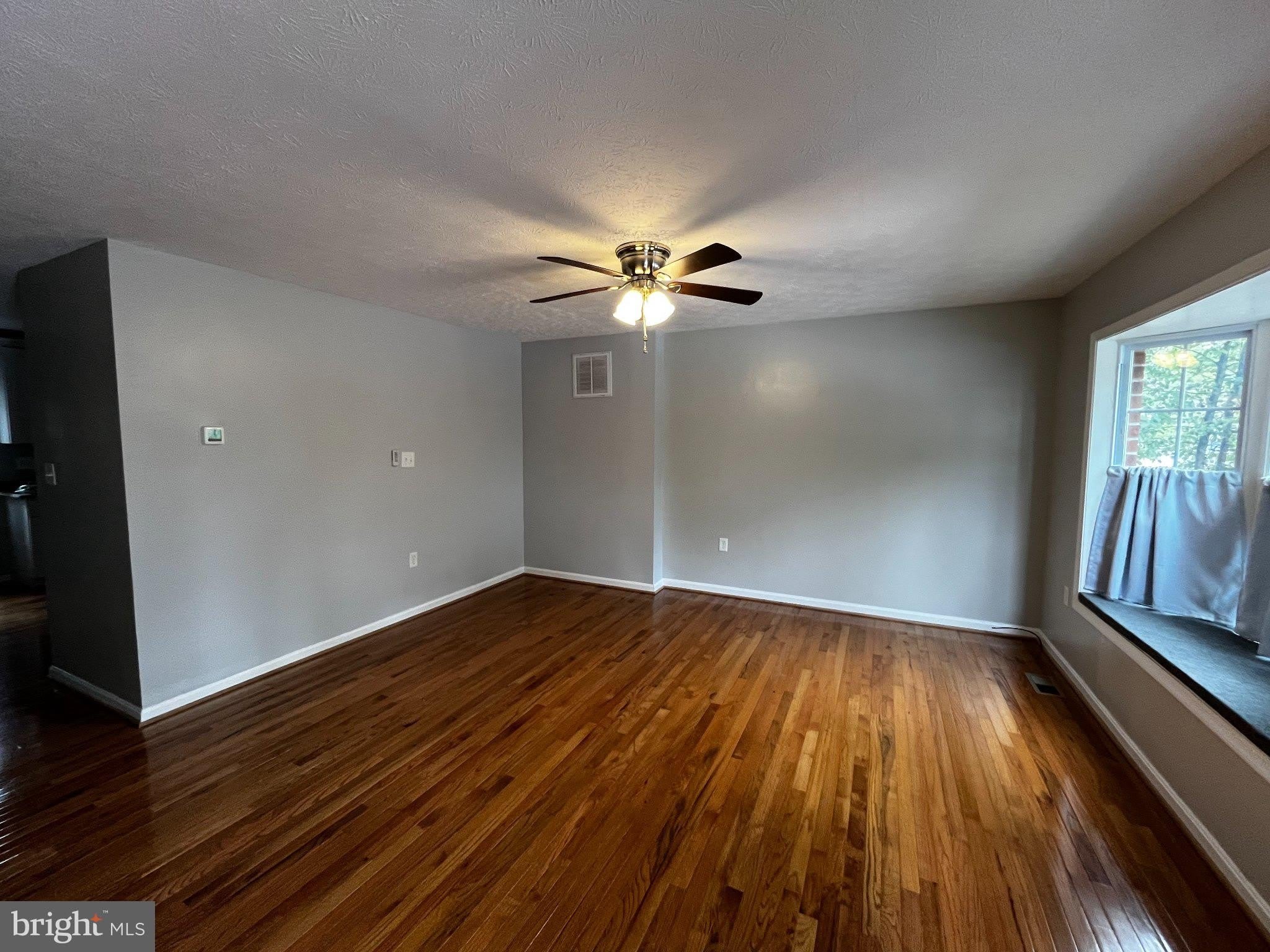 202 CARROLL Drive – photo 2