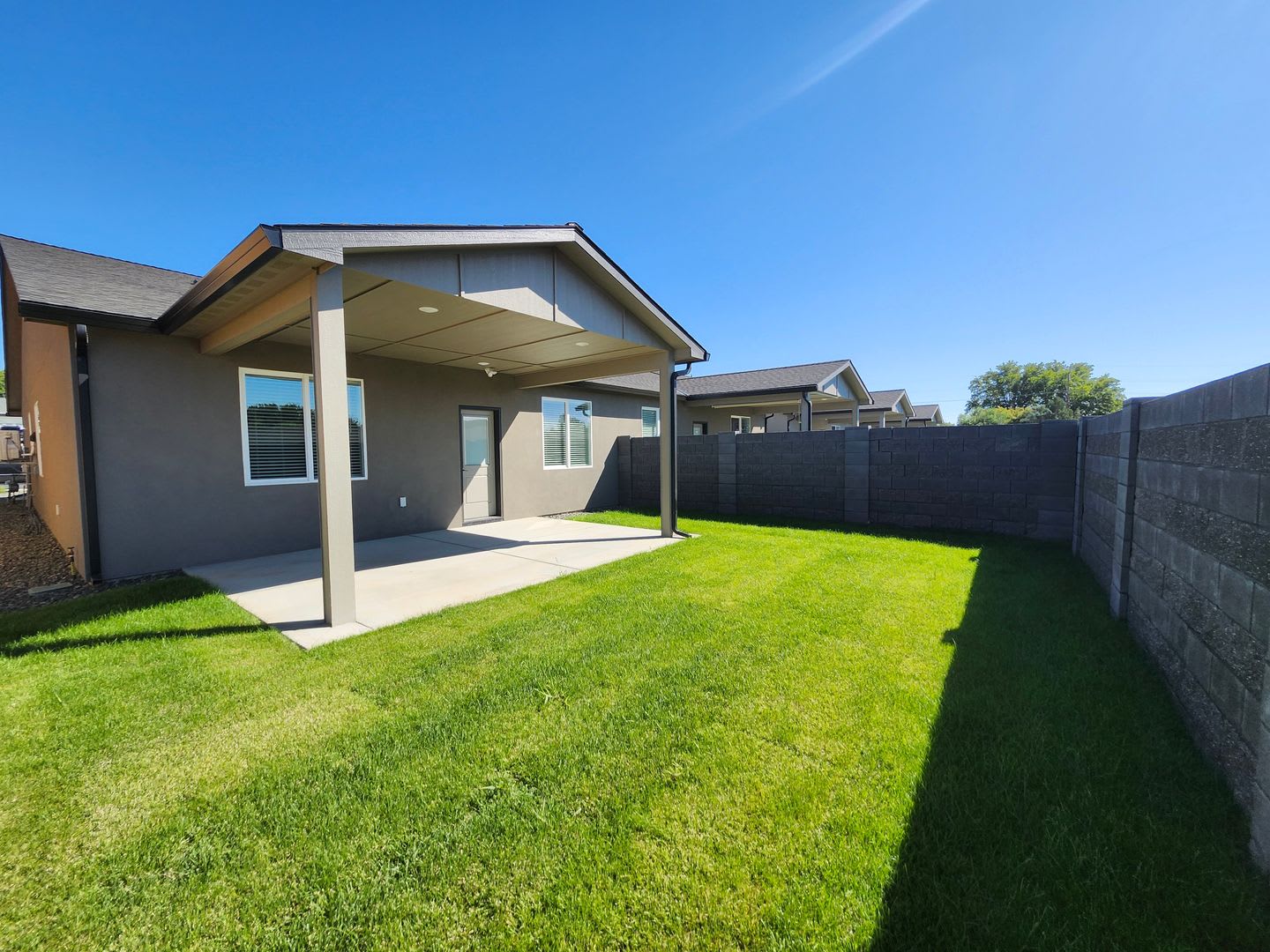Gorgeous NEW CONSTRUCTION! w/Smart Home Technology, Washer & Dryer Included! – photo 2
