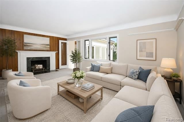2453 WINDEMERE Road – photo 3