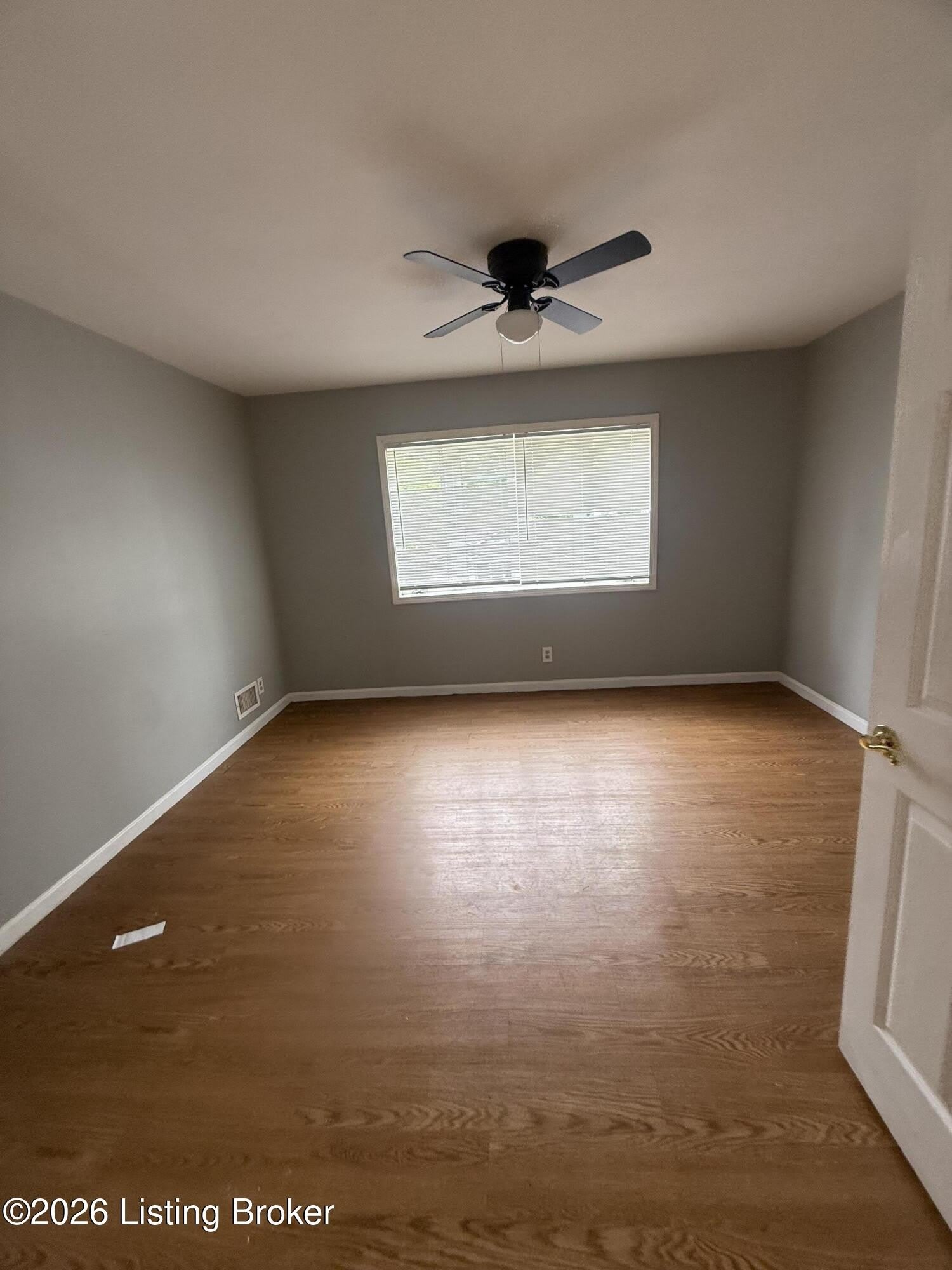 112 E Woodlawn Ave – photo 4