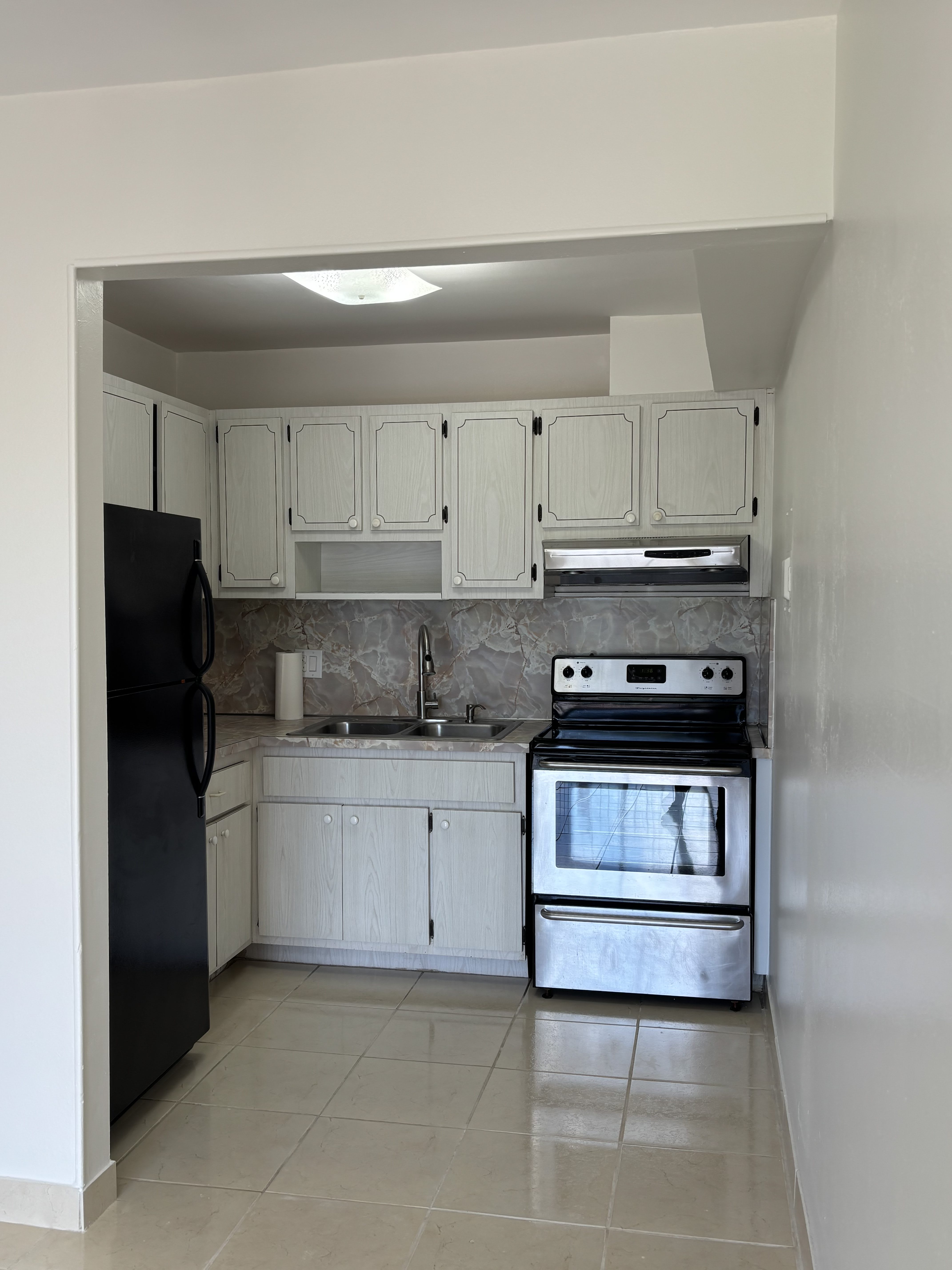 3640 Northwest 9Th Street – photo 5