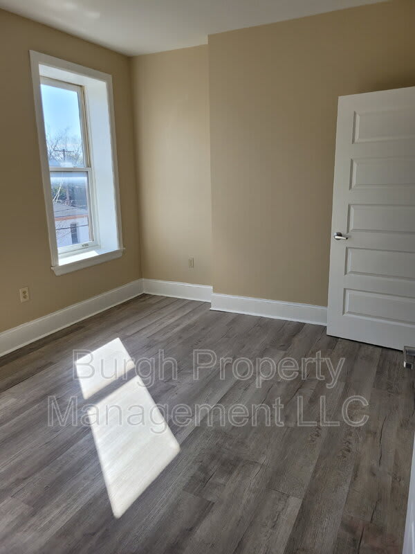 1009 Penn Avenue – photo 5